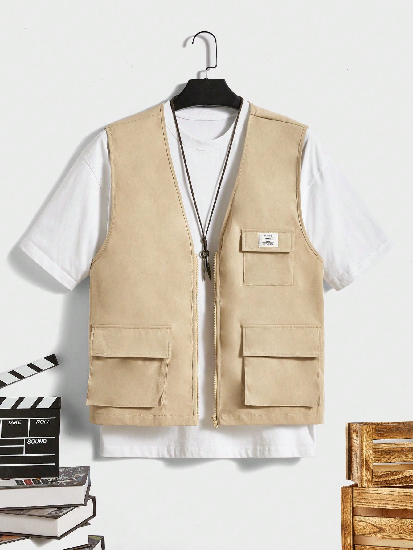 Men Letter Patched Detail Flap Pocket Vest Without Tee