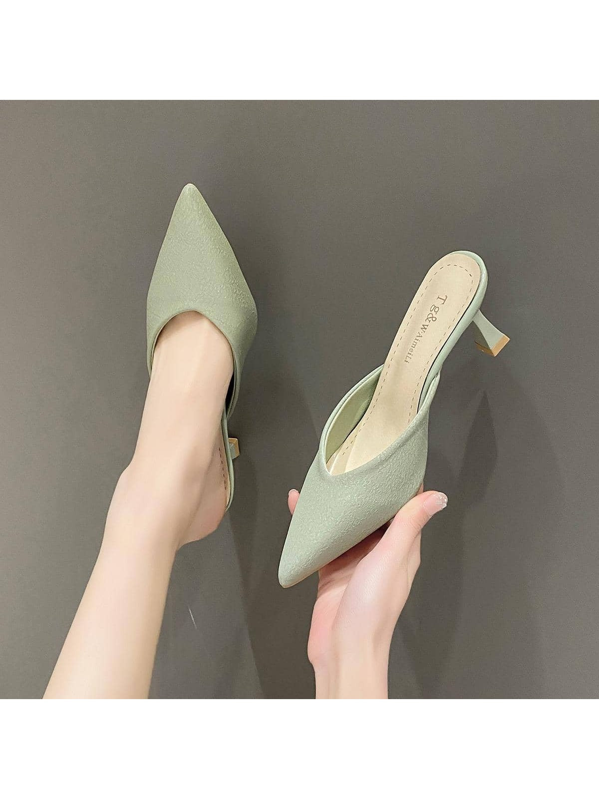 Fashion Green Pumps For Women, Minimalist Point Toe Pyramid Heeled Mules