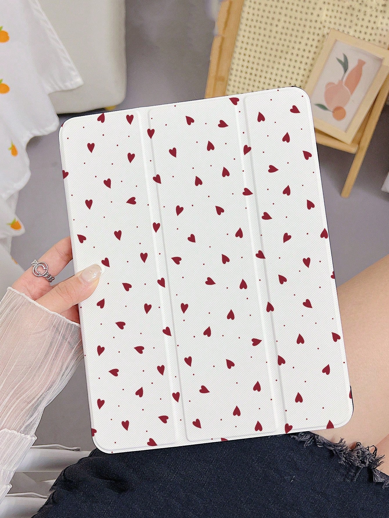 1pc Heart-Shaped Tpu Leather Tablet Case With Stand, Pencil Slot, Sleep/Wake Function, Tri-Fold, Compatible With Ipad Air 10th, 9th, Air 5th, Ipad Pro 11-Inch