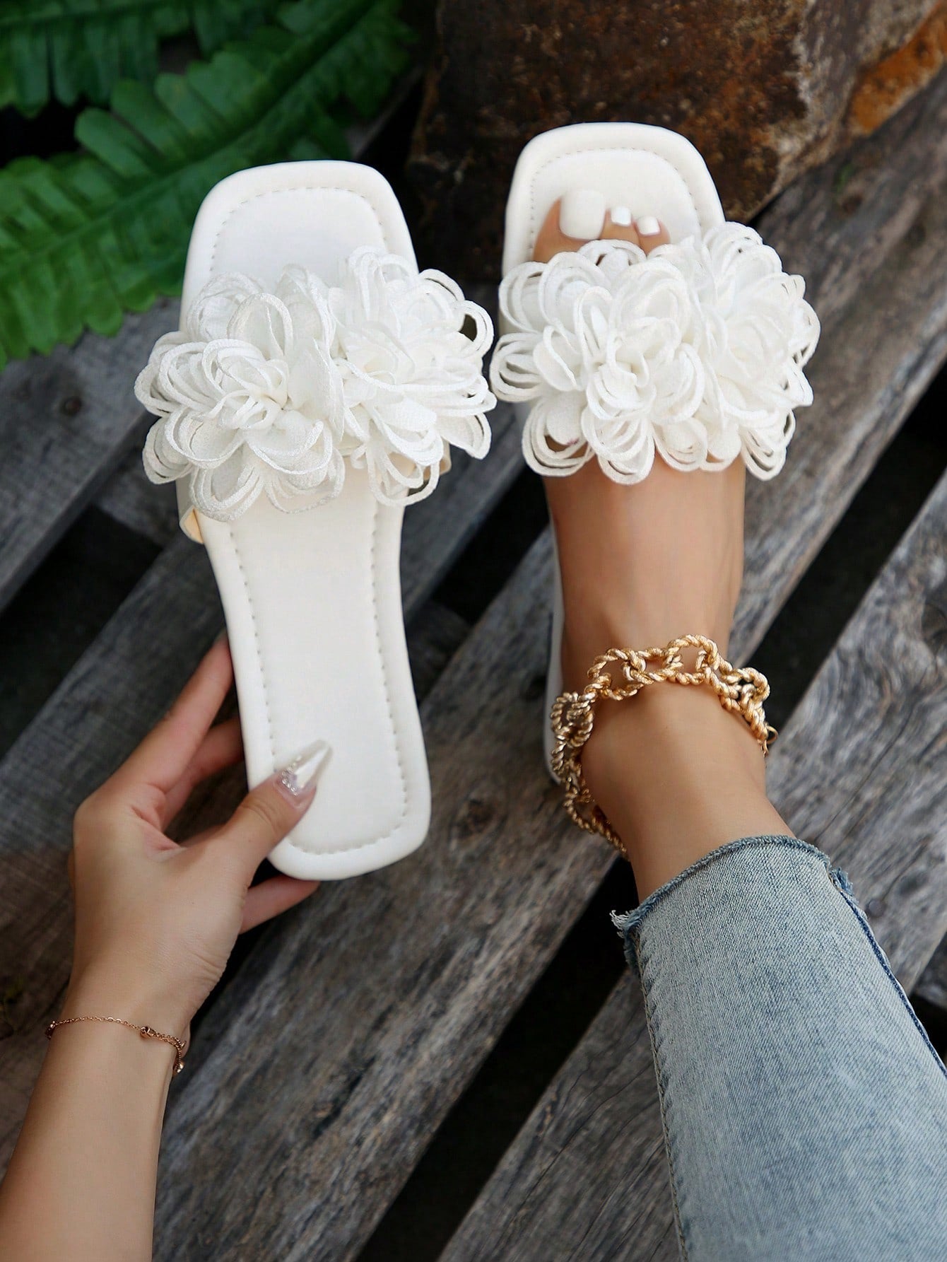 Women Pink Flat Sandals New Summer Trendy Flower Decor Beach Sandals For Girls