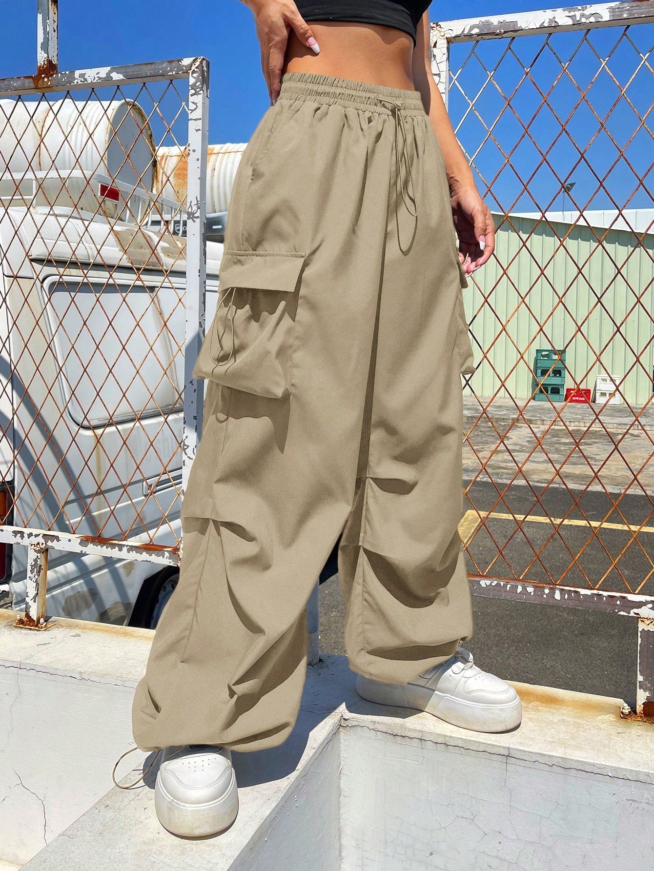 Coolane Women's Fall Streetwear Athleisure Flap Pocket White Side Drawstring Waist Oversize Cargo Pants