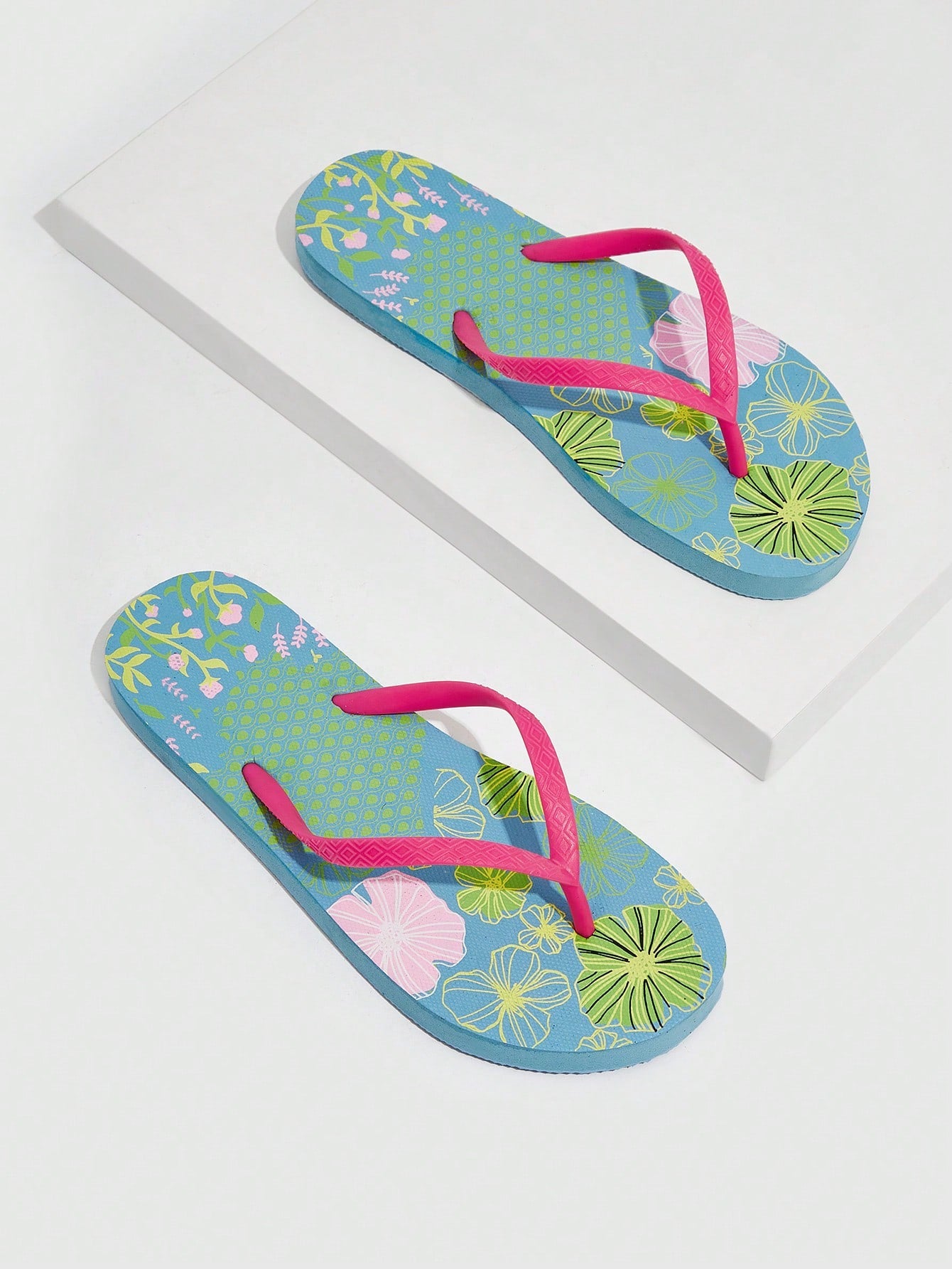 New Tropical Print Flip Flops, Flat Anti-Slip Thong Sandals For Beach & Outdoor Vacation