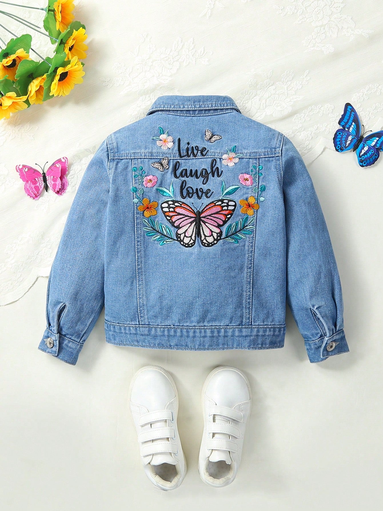 Little Girls Collared Button Front Long Sleeve Pocket Butterfly Embroidery Simple Denim Jacket