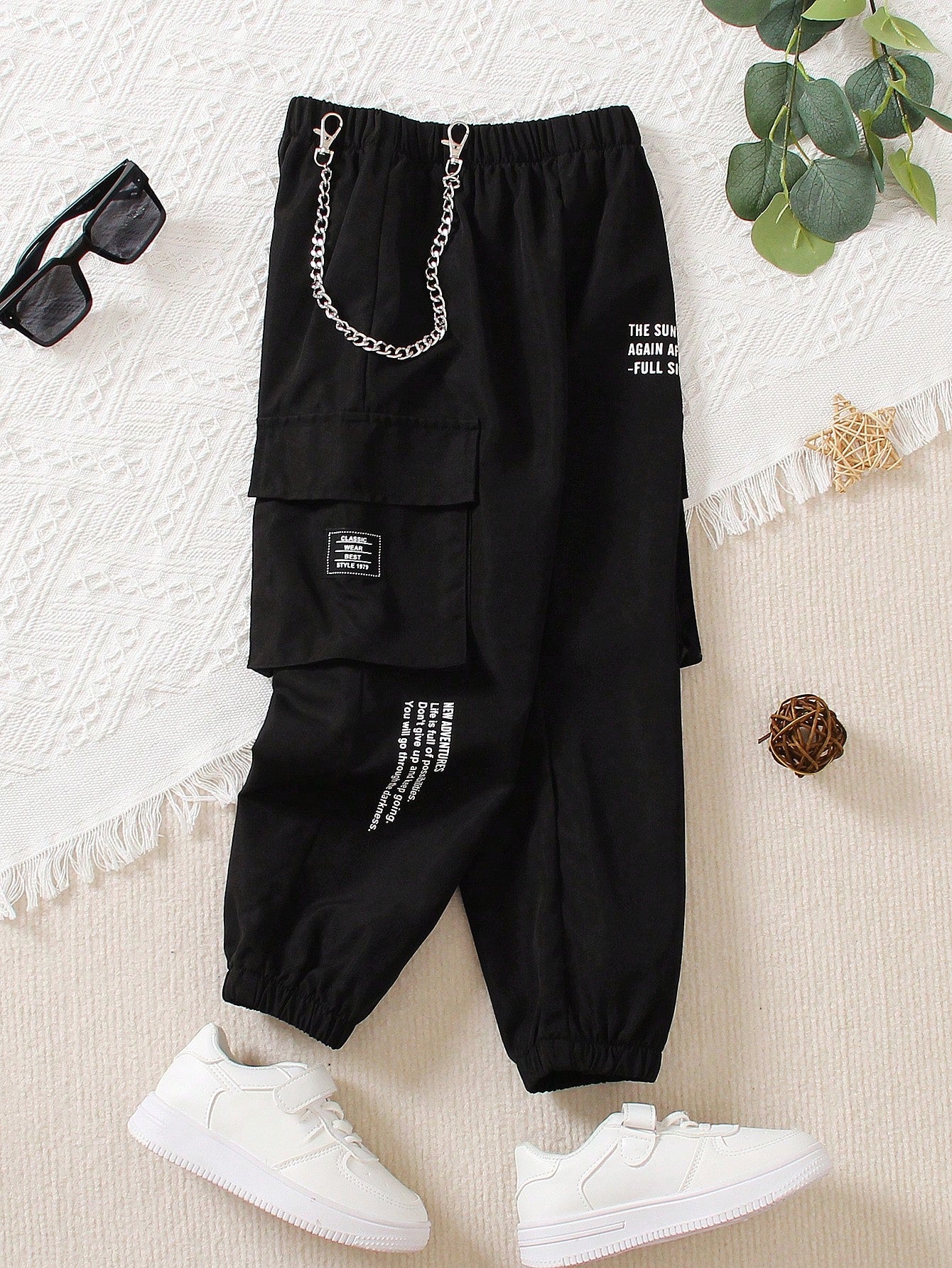 Young Boys' Chain Decoration Simple Daily Pants