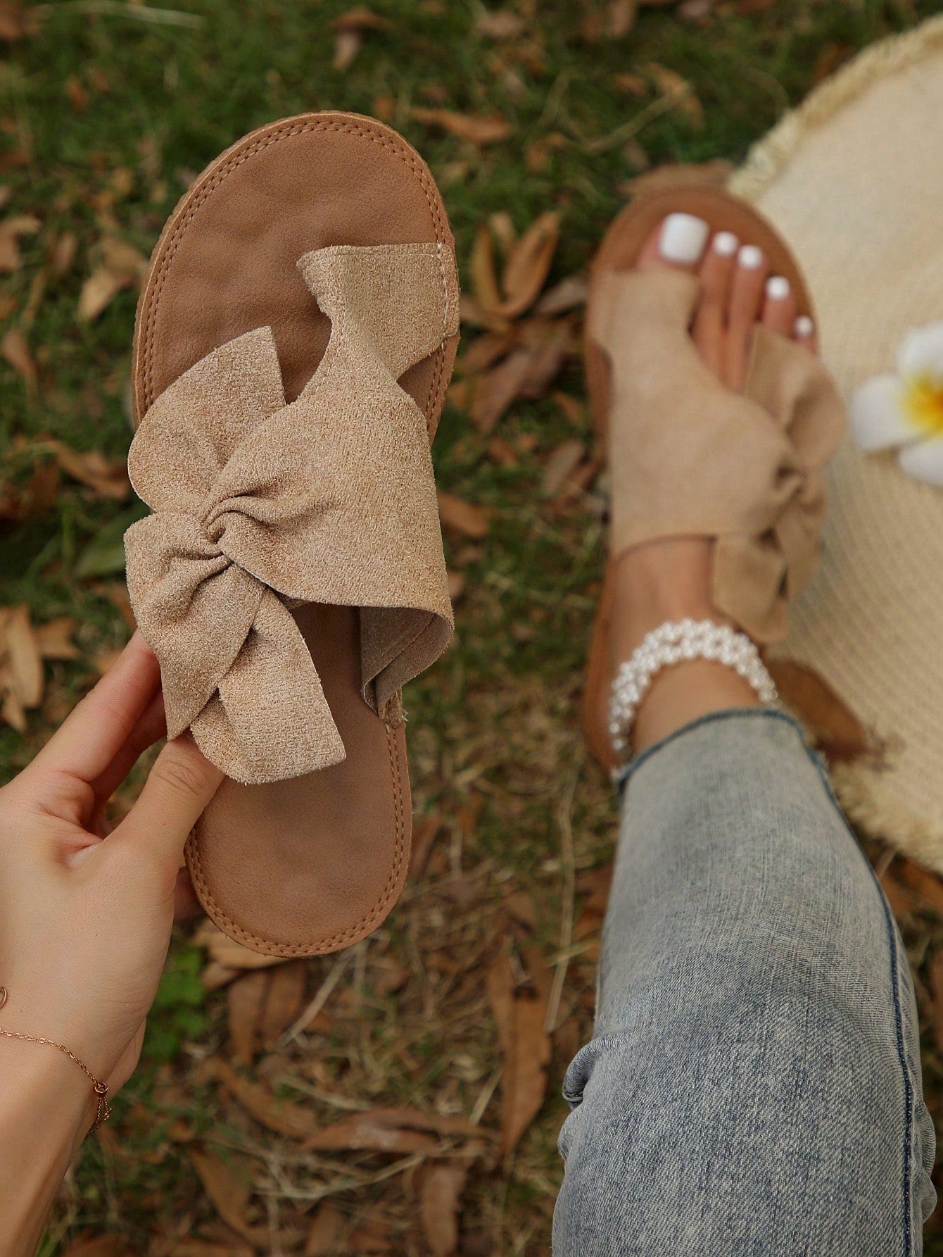 Fashion Women's Bowknot Decorated Fourth Of July Stars And Stripes Style Toe-Post Fisherman Sandals, Flat Casual Red And White Flip Flops