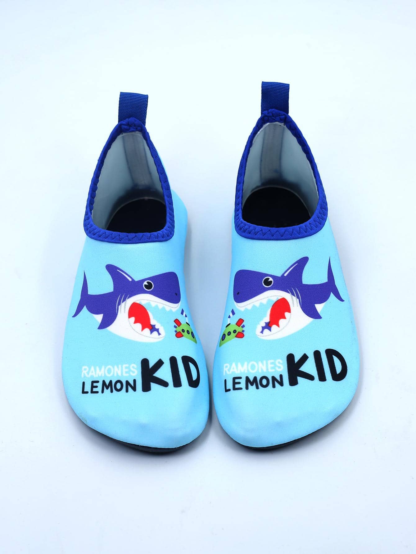 Boys' Cartoon Design Water Park Shark Swim Shoes, Quick-Drying And Breathable Beach Shoes In Blue For Boys And Green Anti-Slip Water Socks For Girls