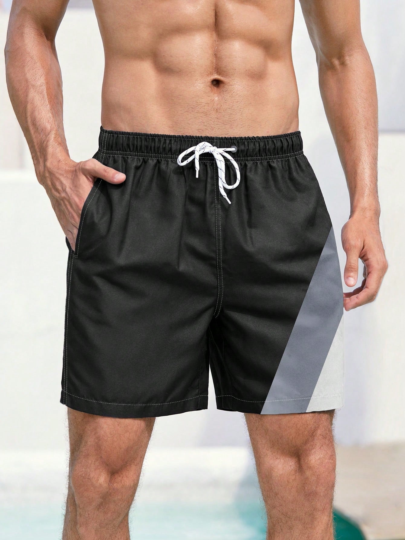 Men Contrast Panel Drawstring Waist Swim Trunks