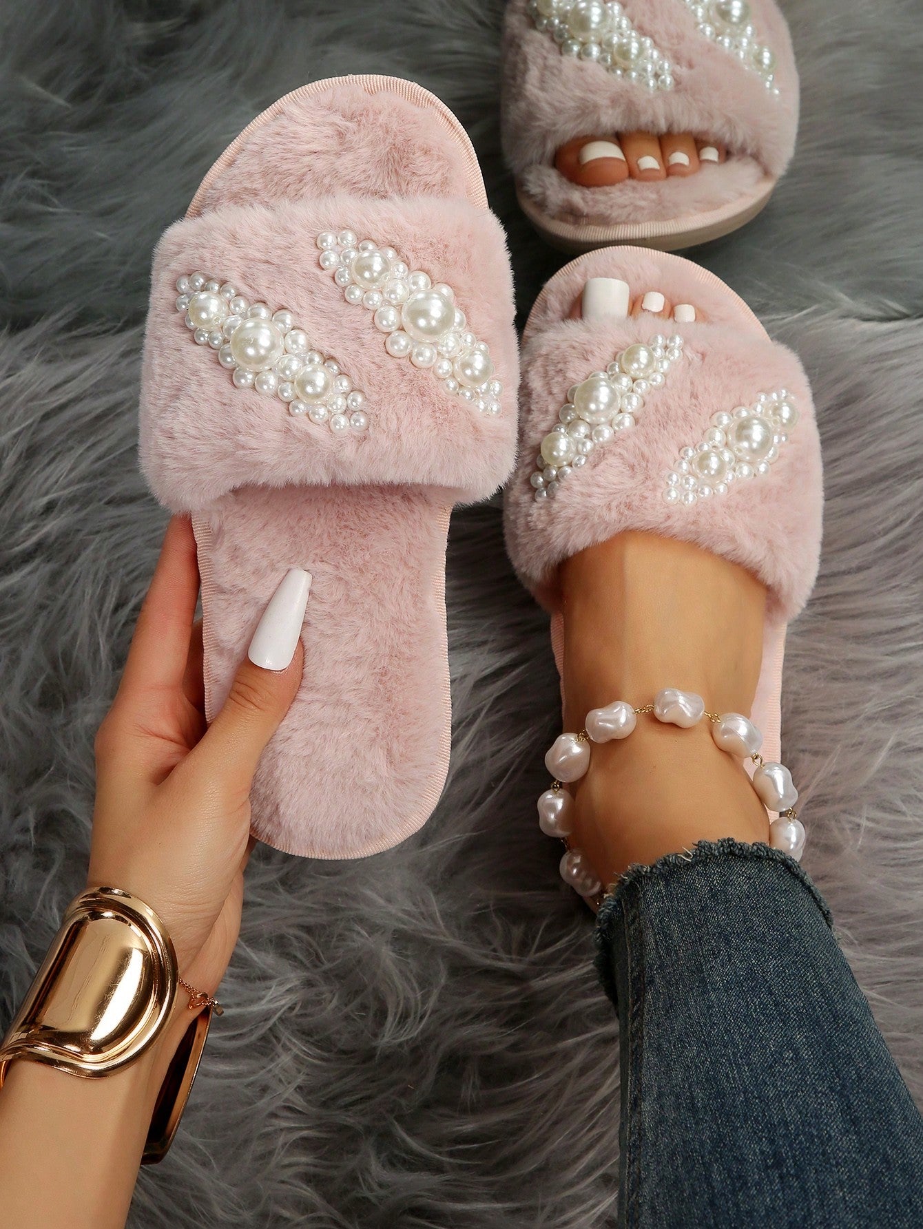 Women Faux Pearl Decor Fluffy Bedroom Slippers, Fashion Indoor Home Slippers