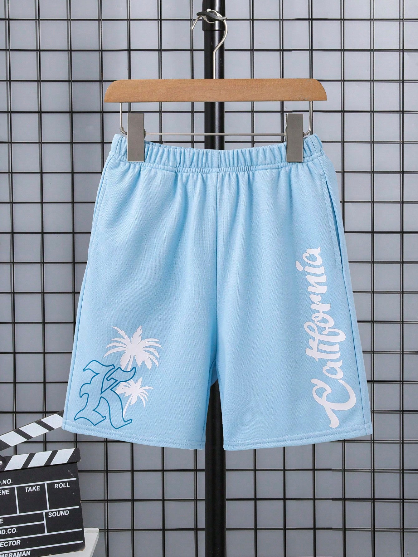 Tween Boy Casual Holiday Palm Tree & Letter Printed Blue Shorts For Summer