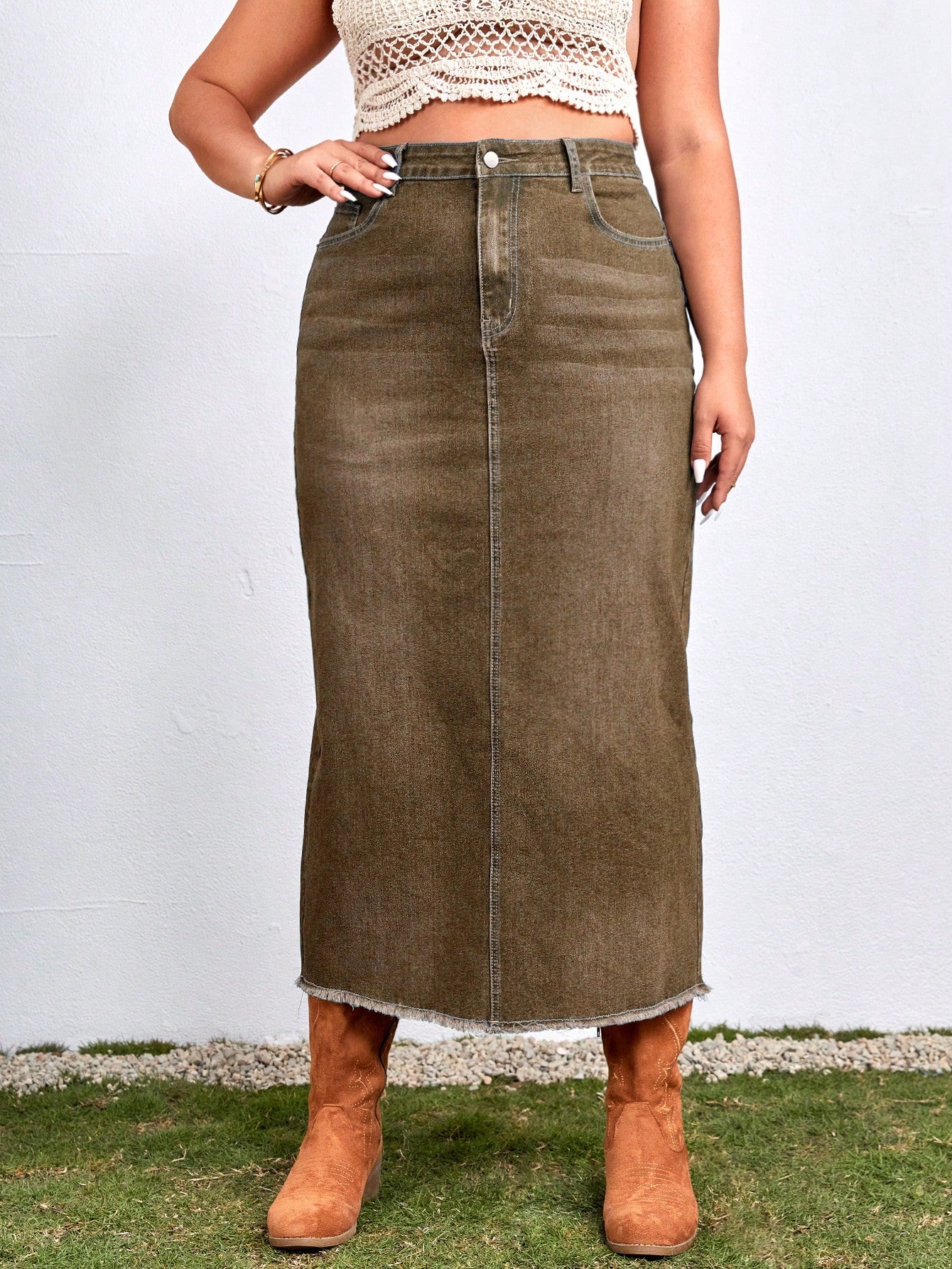 Plus High Waist Raw Trim Denim Skirt