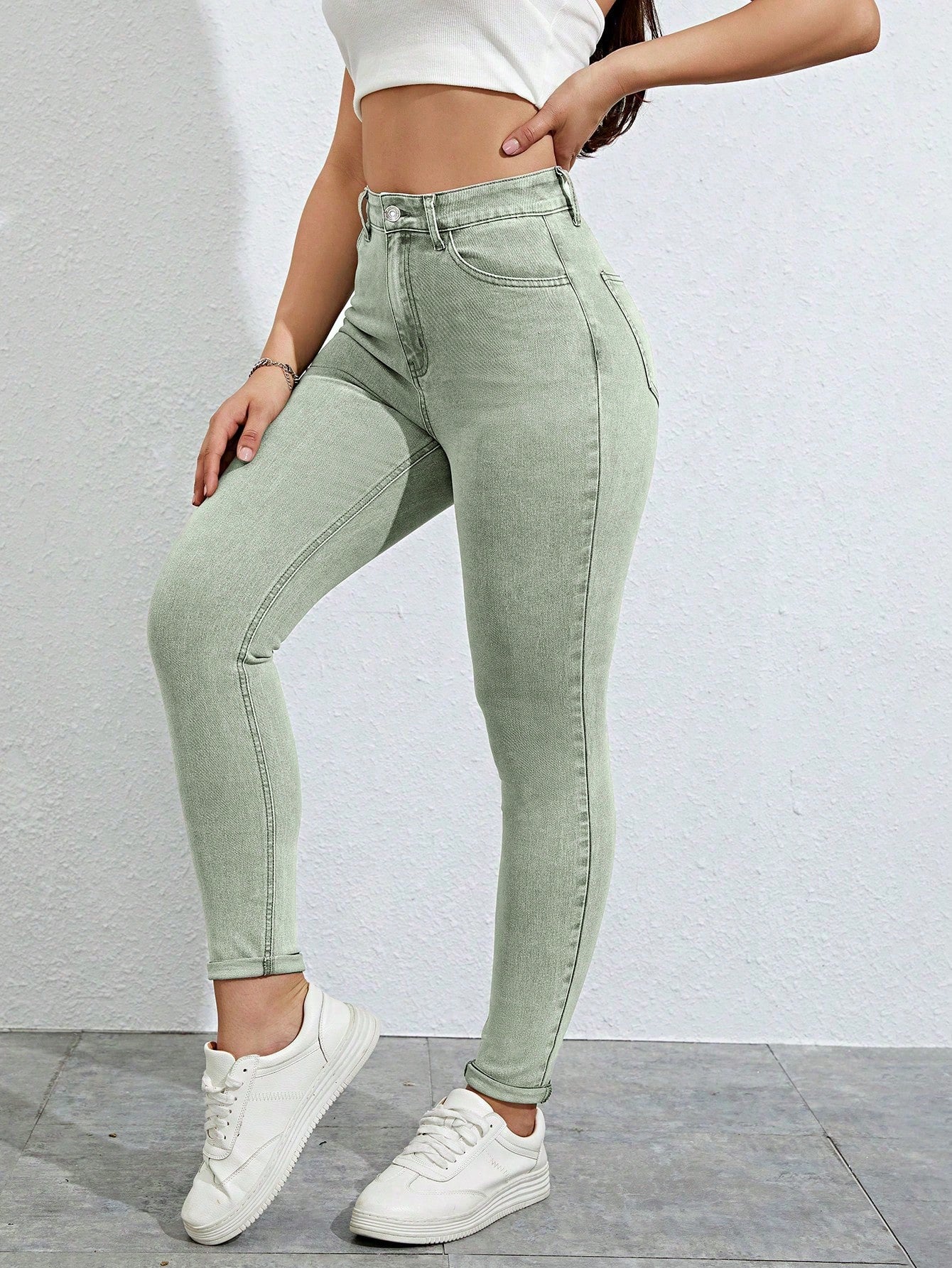 Solid Slant Pocket Skinny Jeans