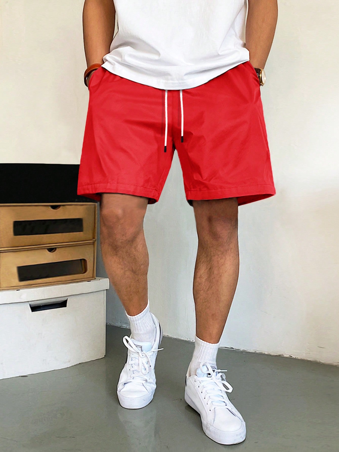 Loose Fit Men's Shorts With Slant Pockets And Drawstring Waist