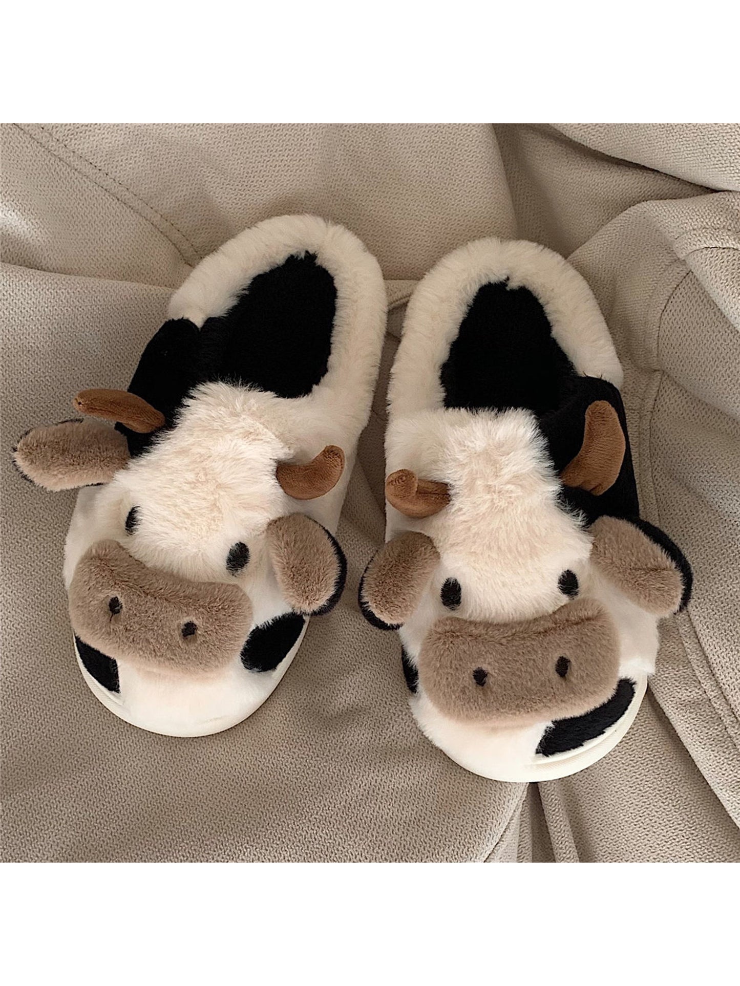 Plush Cartoon Animal Home Slippers, Warm And Comfortable Milk-Colored Slides