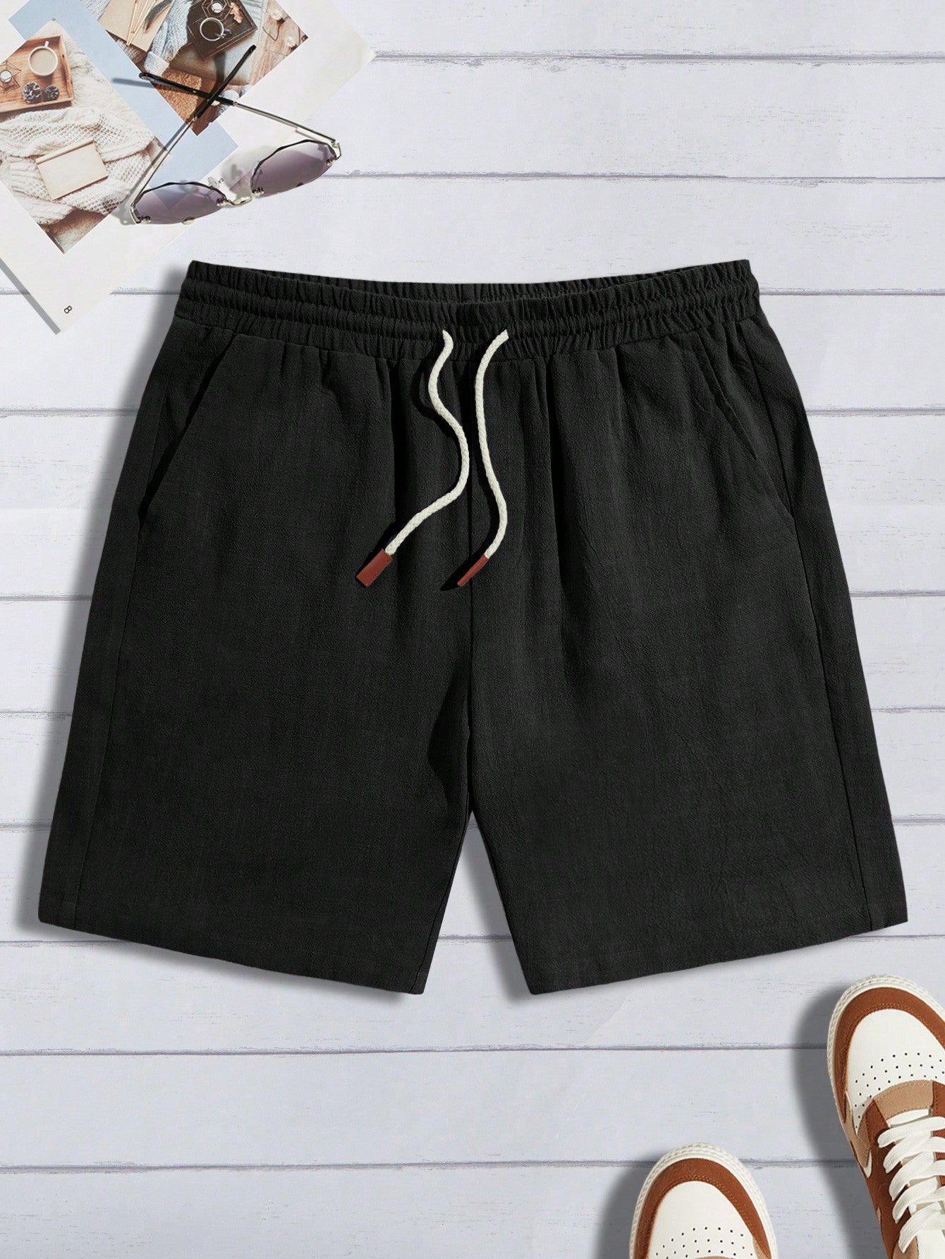 Men Drawstring Waist Slant Pocket Shorts