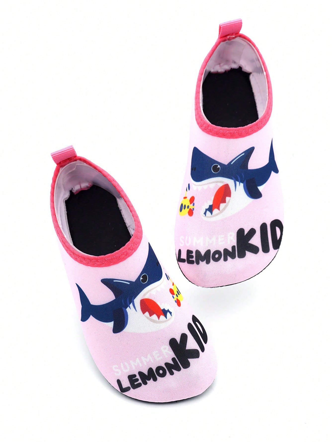 Boys Shark & Letter Graphic Quick Drying Anti Slip Water Shoes For Beach