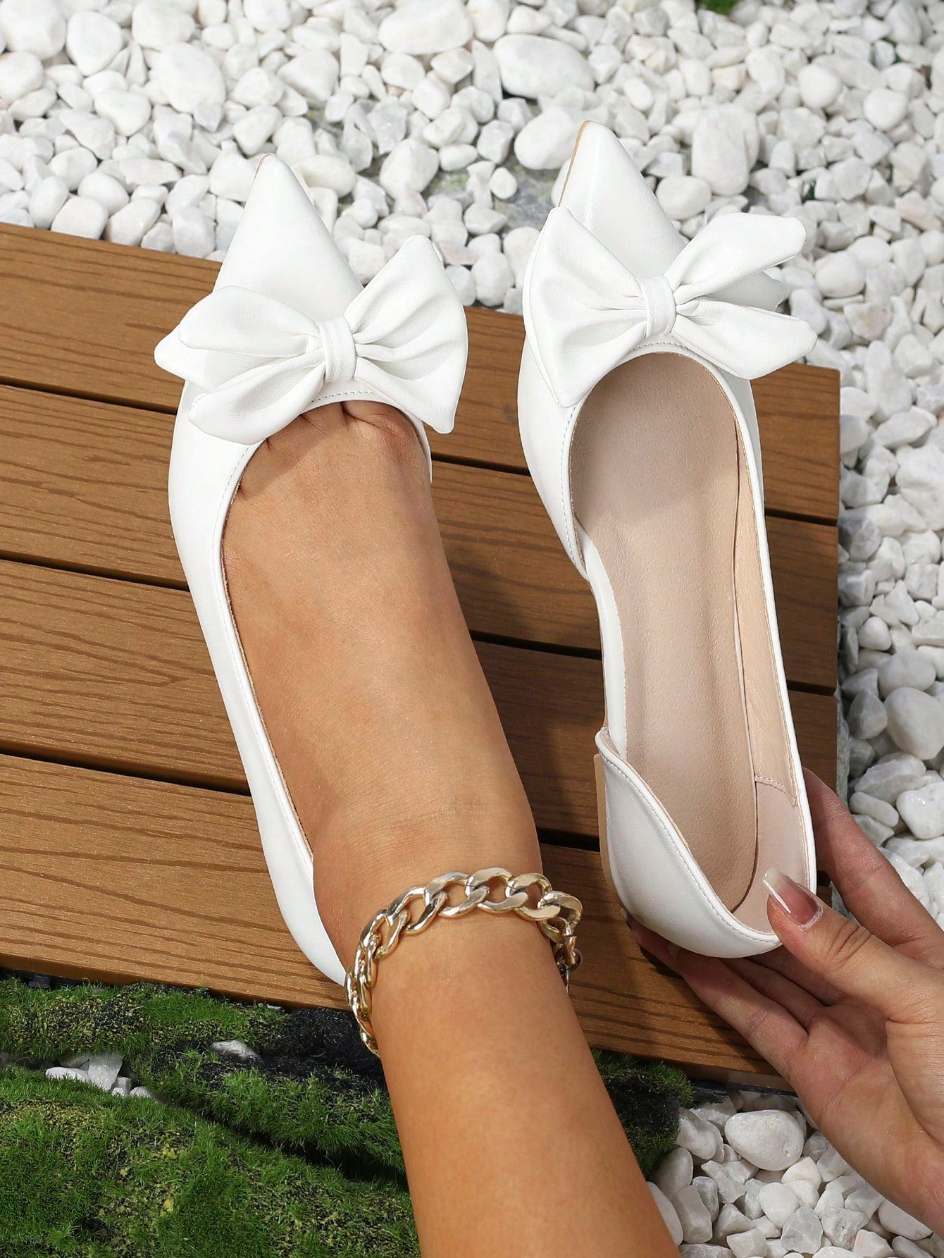 2024 Autumn New Stylish Women Flats Bowknot Pointed Toe White Slip-On Flats