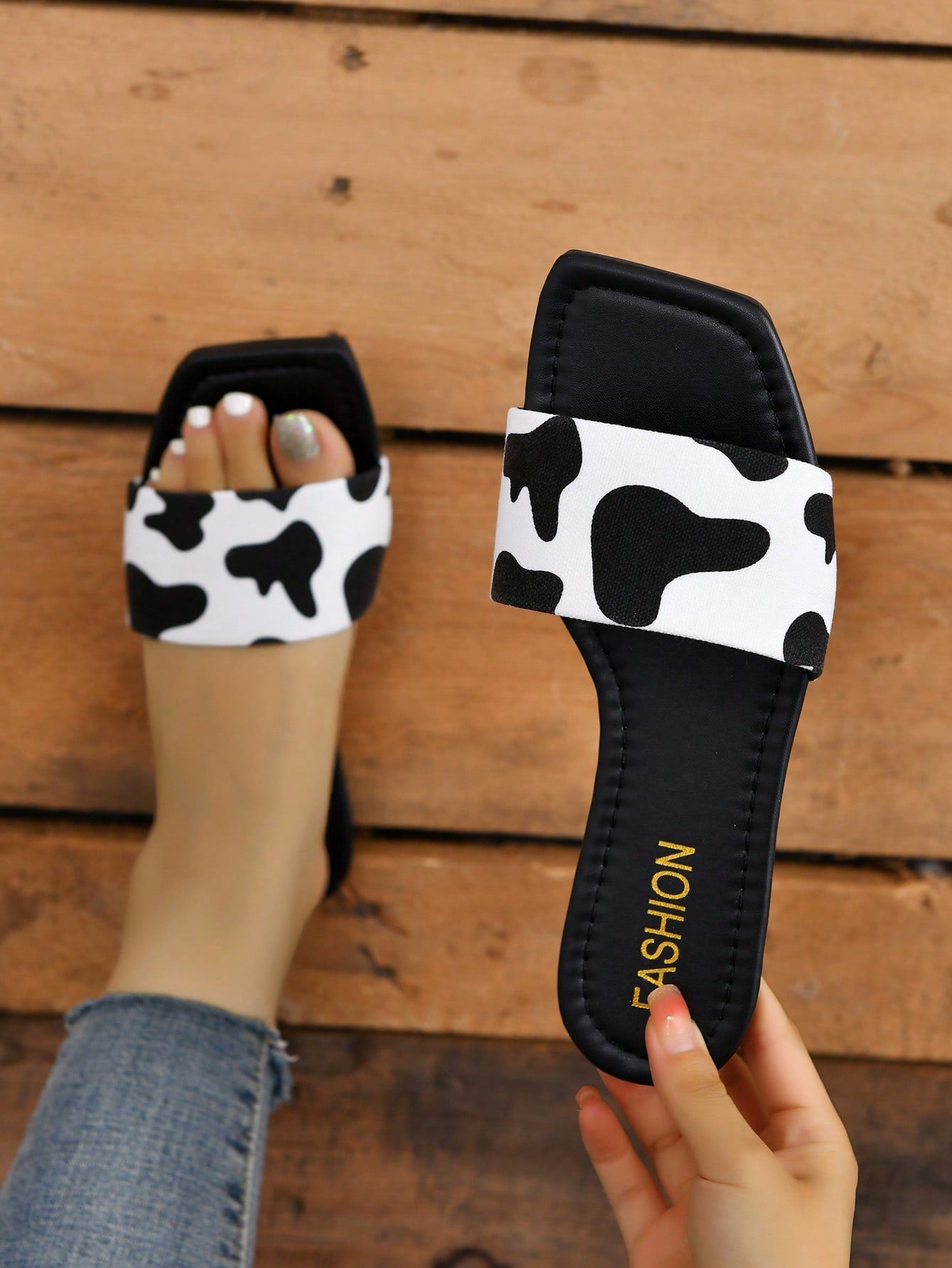 Women Cow Pattern Flat Sandals, Fashion Outdoor Canvas Slide Sandals