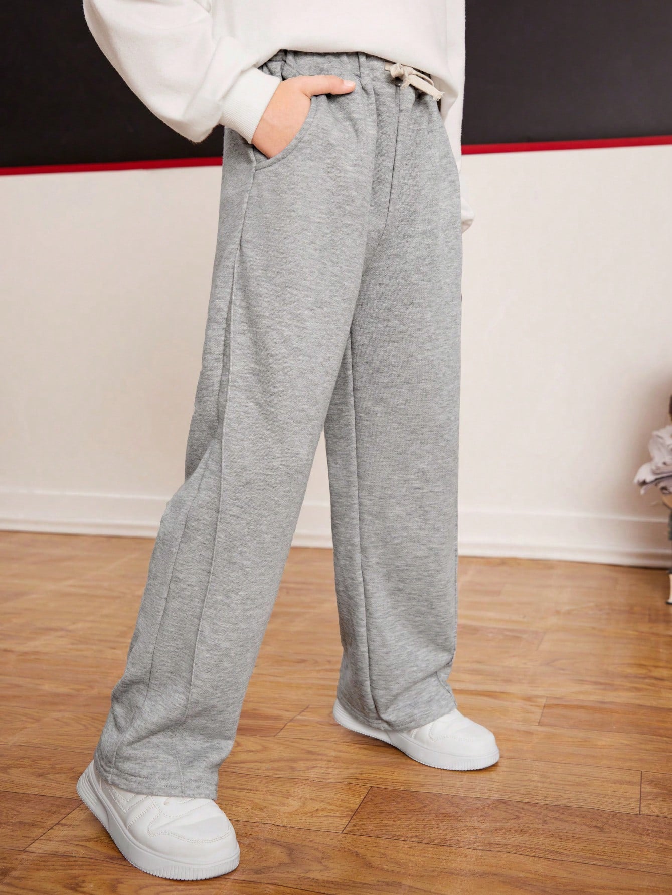 Tween Boy Drawstring Waist Slant Pocket Wide Leg Sweatpants