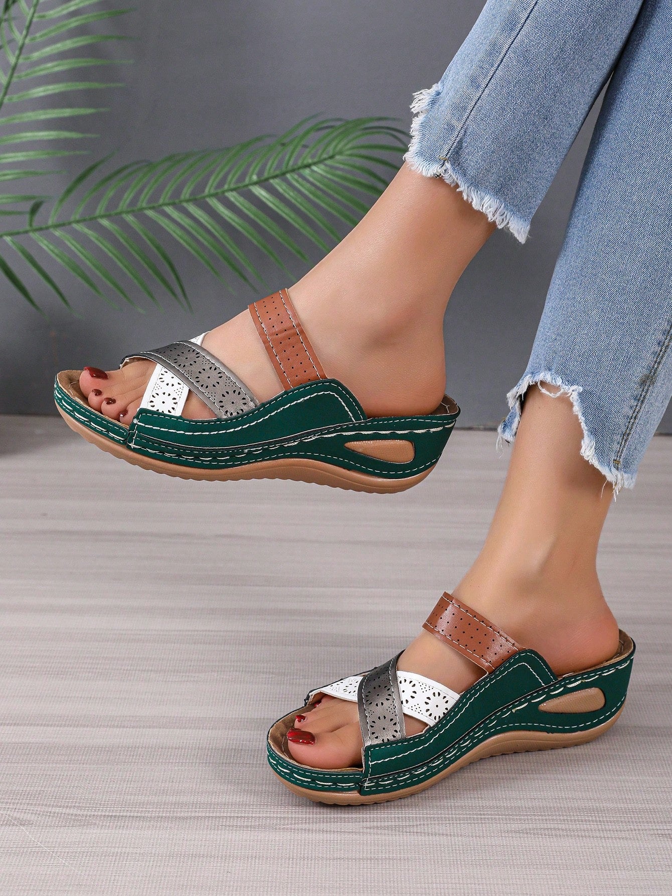 Women Rhinestone Decor Wedge Slide Sandals, Fashion Sandals