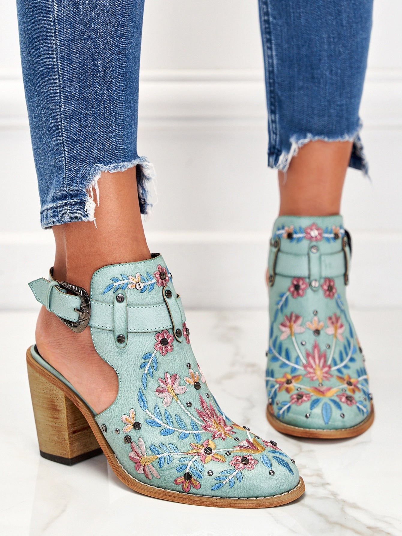 Women's Studded Floral Back To School Classic Block Heel Sling Resort Boots