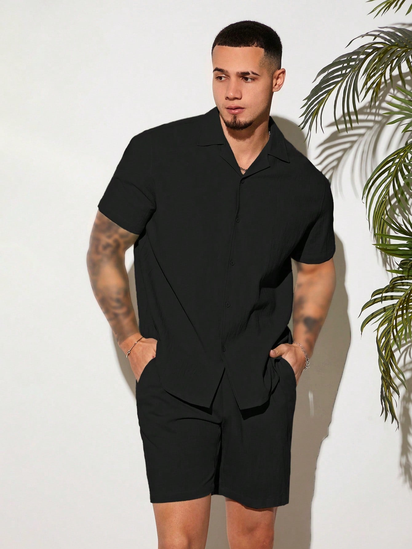 Loose Fit Men's Solid Color Button Front Shirt & Shorts Set