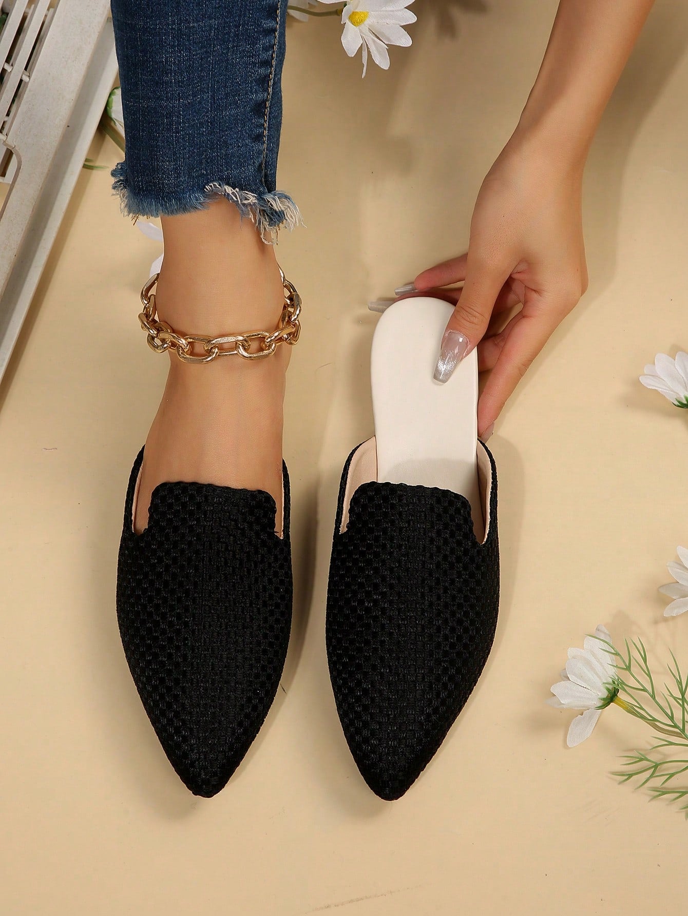 Black Canvas Pointed Toe Flat Mules, Fashion