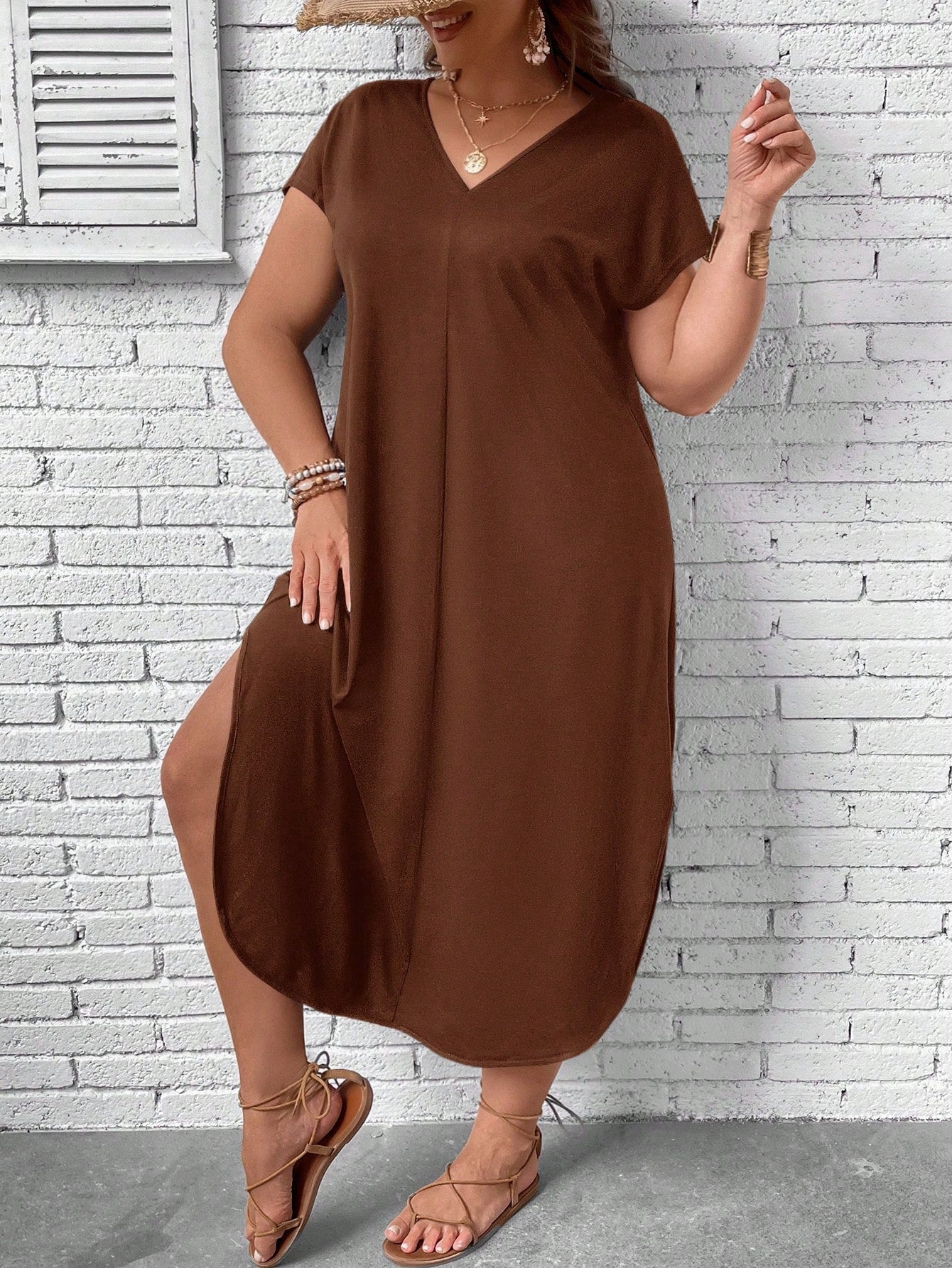 Plus Solid Batwing Sleeve Split Hem Dress