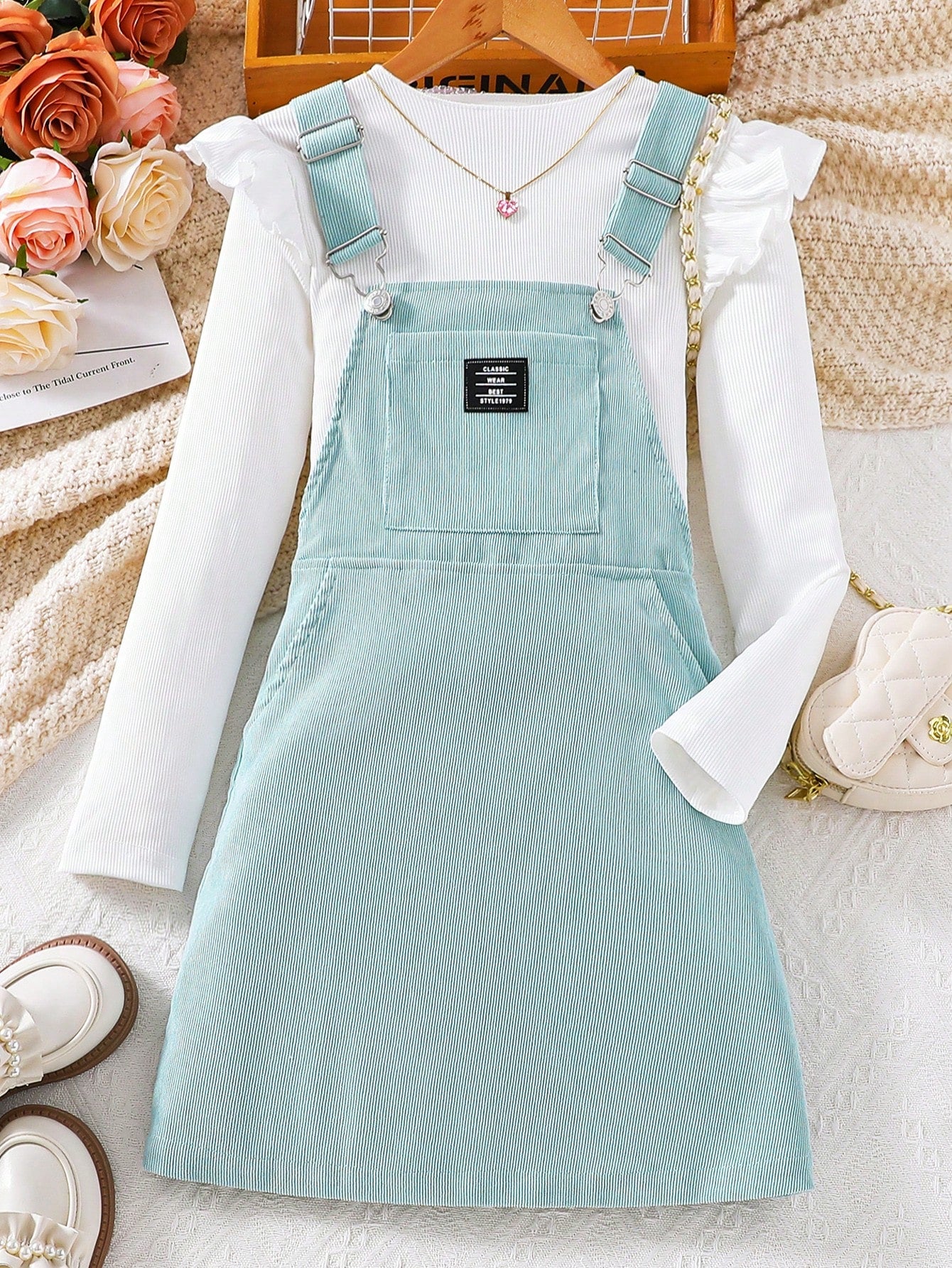 Tween Girl Letter Patched Detail Corduroy Overall Dress Without Tee