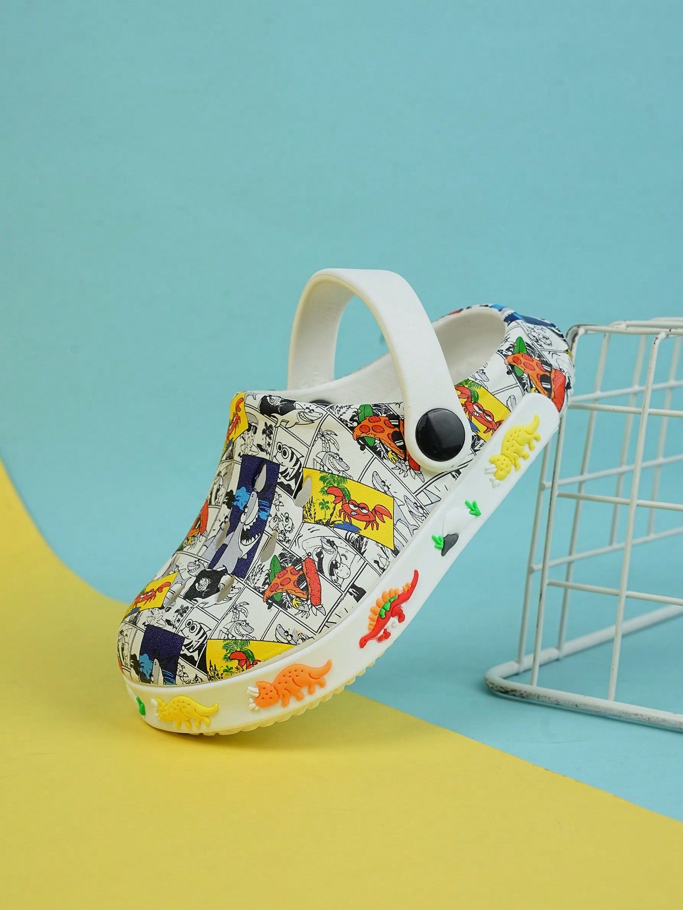 Boys Comic Pattern Hollow Out Vented Clogs For Summer