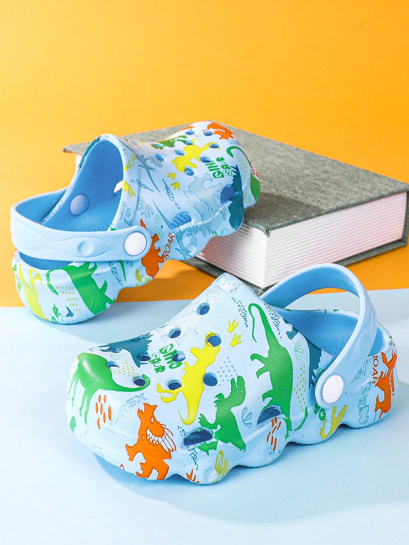 Girls Hollow Out Dinosaur & Letter Graphic EVA Vented Clogs For Outdoor