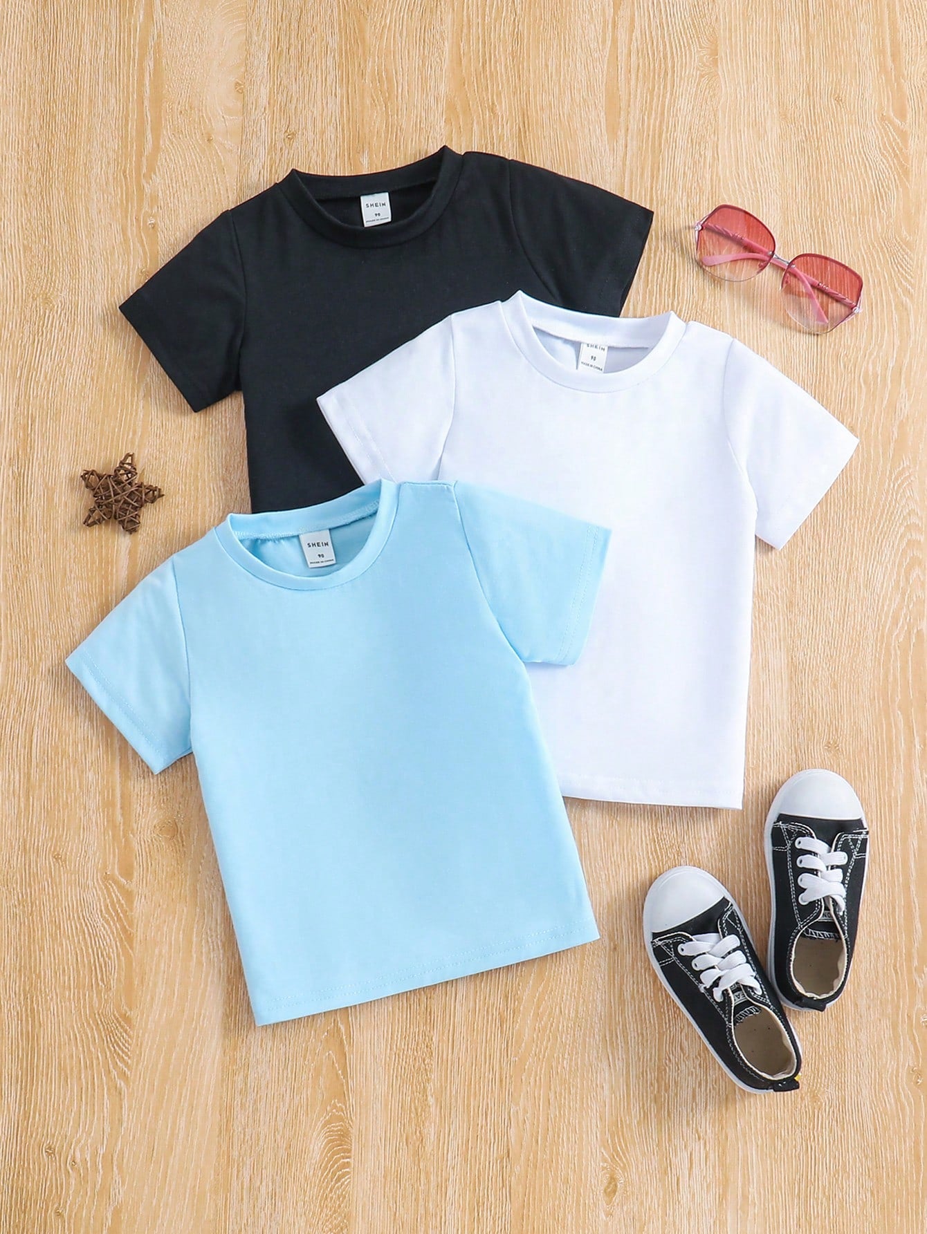 Young Boy 3pcs Solid Round Neck Tee