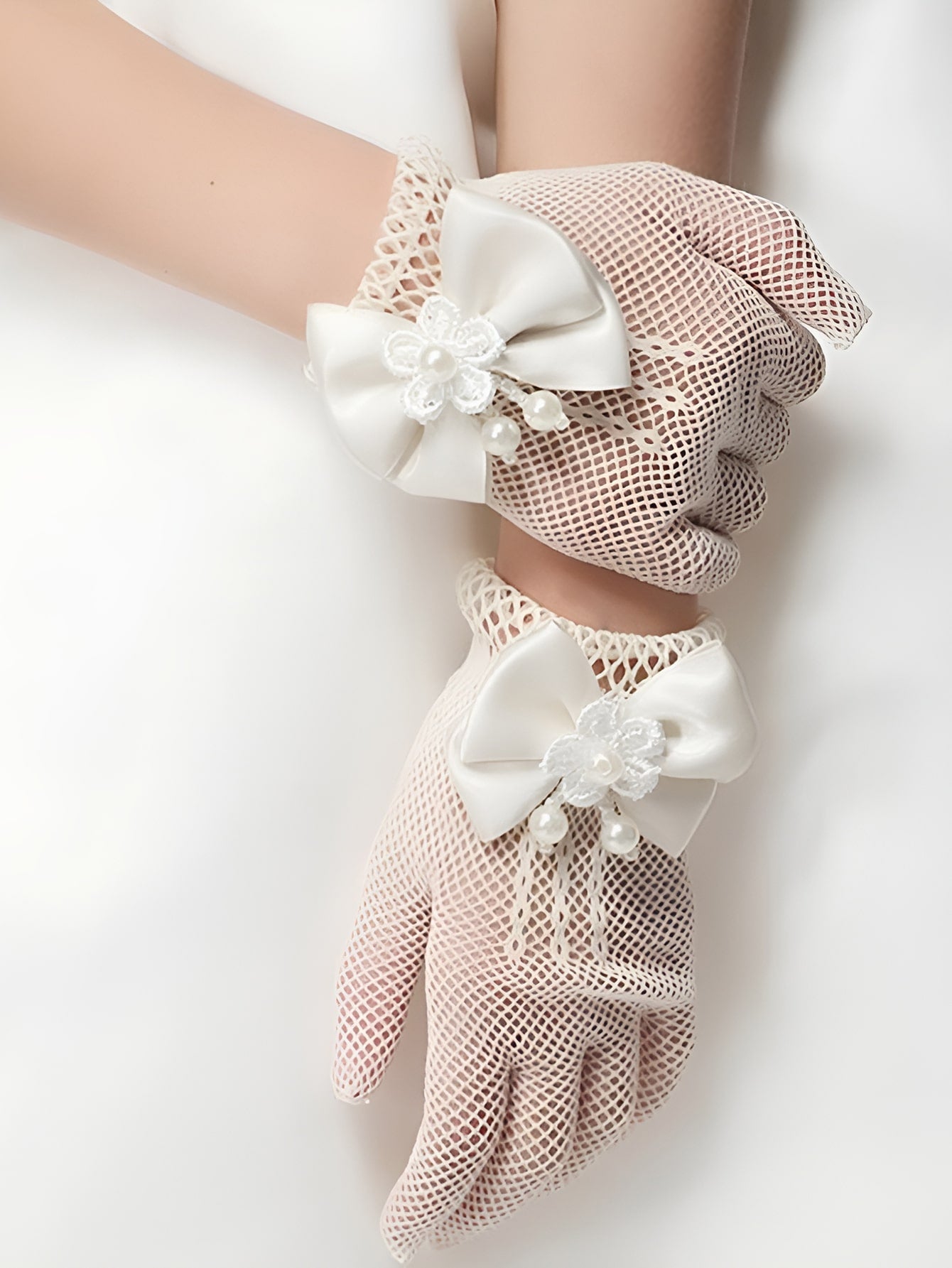 1pair Lace Hollow Out Bowknot & Pearl Princess Gloves (For Party & Festival)