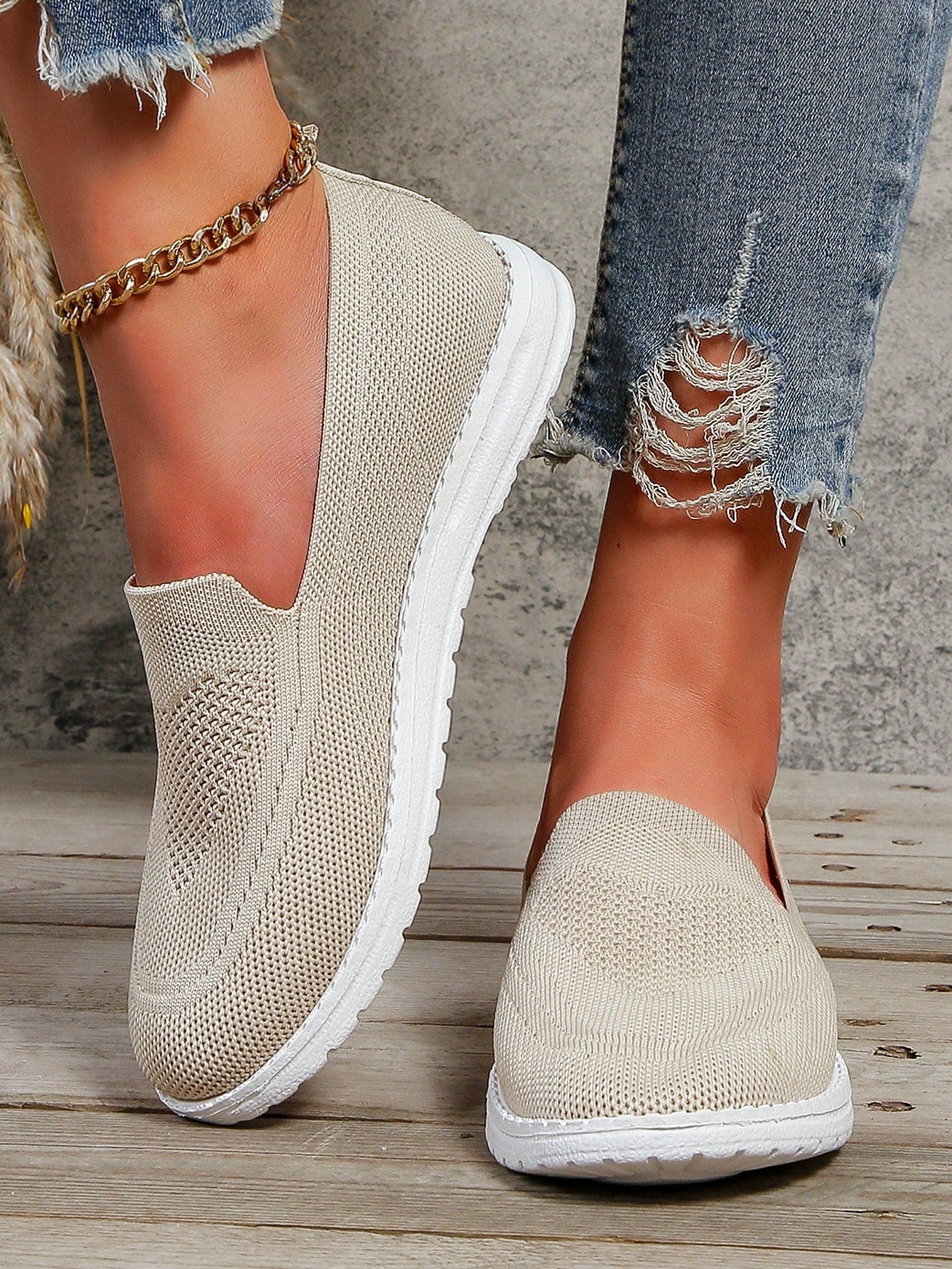 Latest Comfortable & Breathable Knitted Slip-on Sport Casual Shoe, Fashionable Flat Shoes