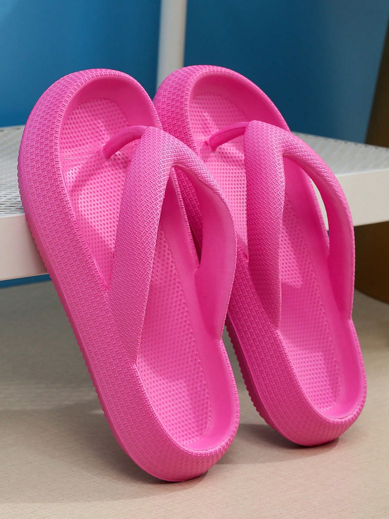 Summer Ladies" Thick Soft Bottom EVA Molded One-Piece Solid Color Roman Sandals, Slip-Resistant Beach Resort Comfortable Casual Slippers