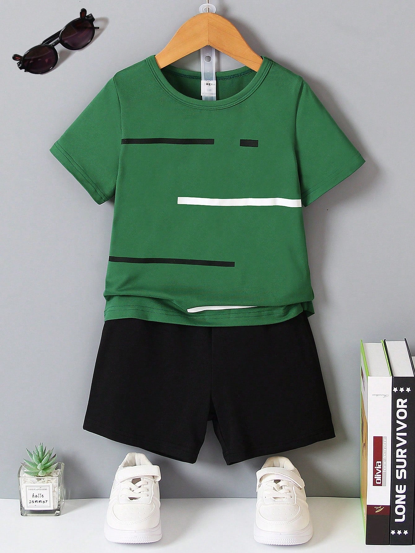 Young Boy Striped Round Neck Short Sleeve T-Shirt And Shorts Set