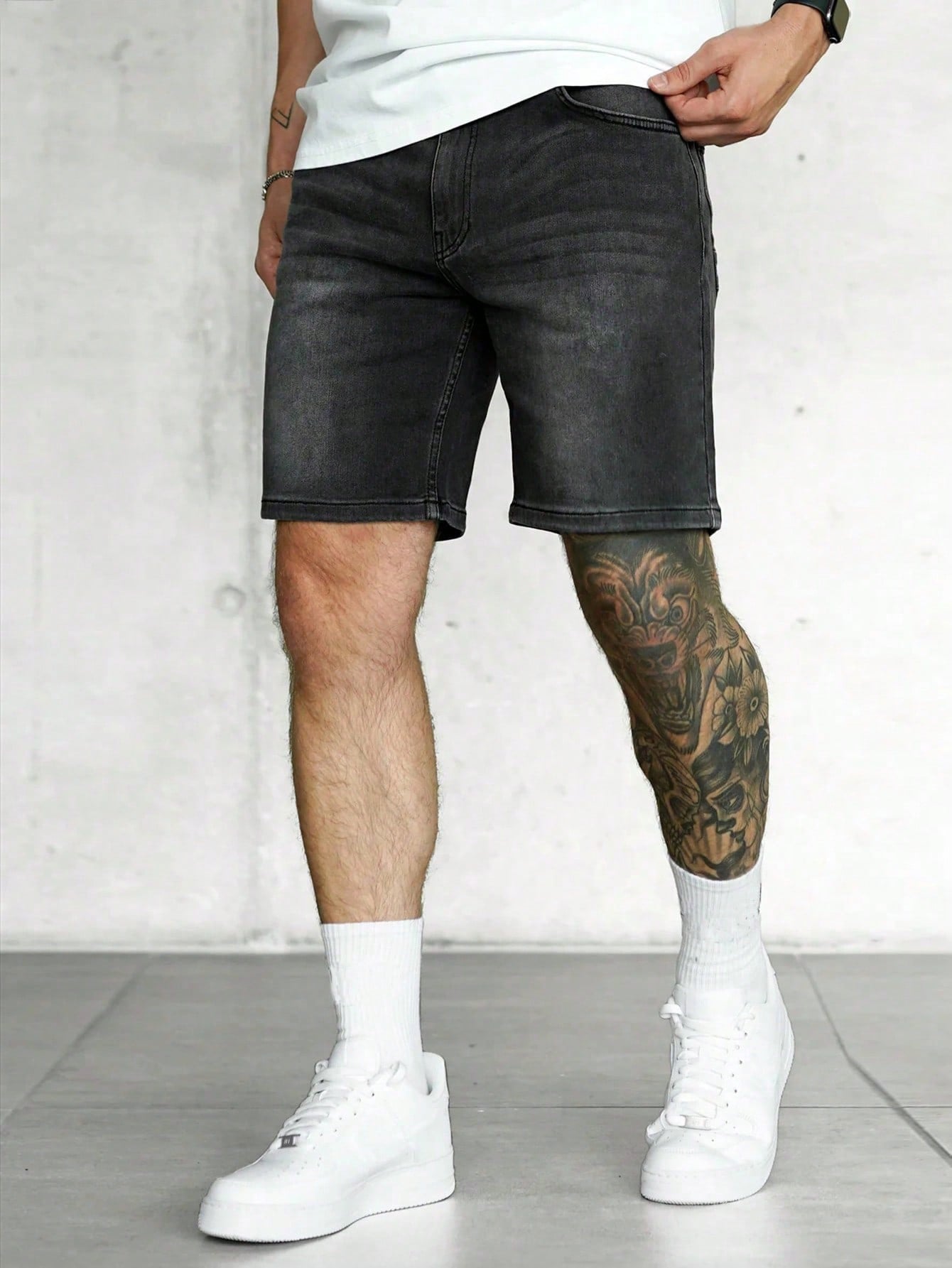 Men Slant Pocket Denim Shorts