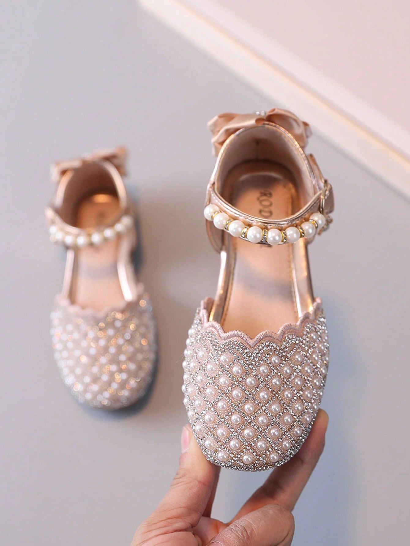 1pair Princess Style Girls' Pearl Decoration Peep Toe Sandals For Summer