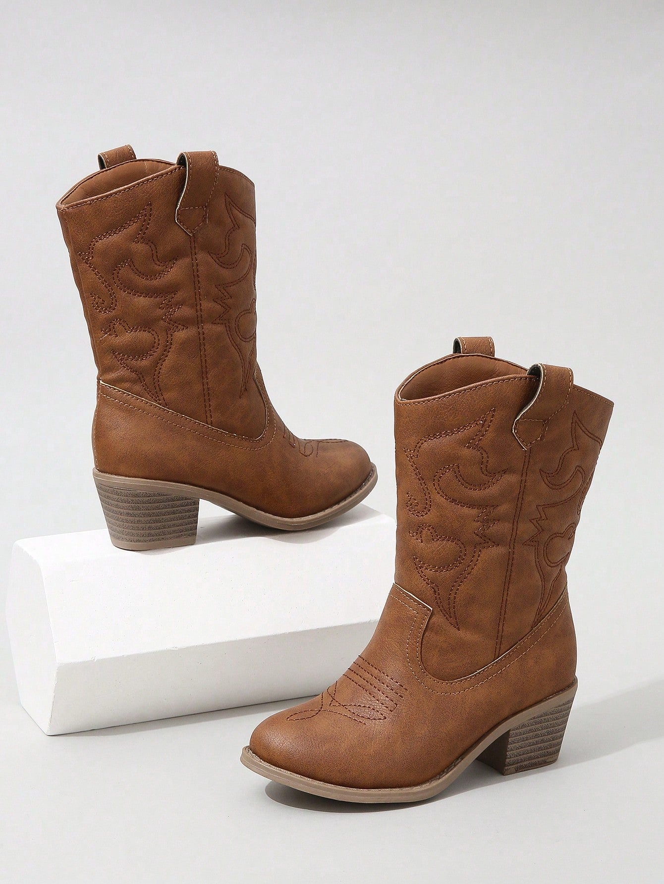 Girls' Western Boots With Stitching Detail And Slip-on Design