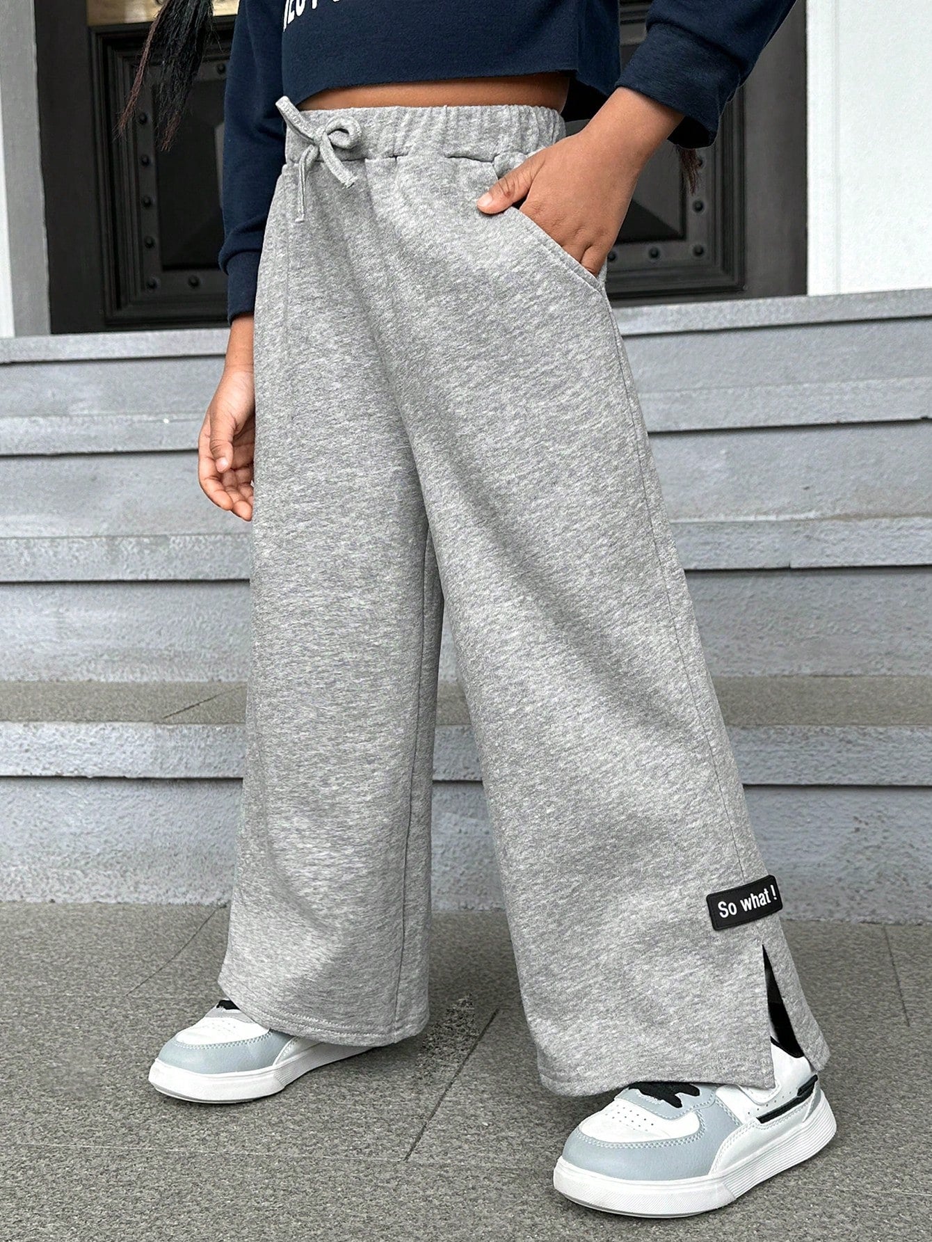 Young Girl Letter Patched Detail Split Hem Knot Front Sweatpants