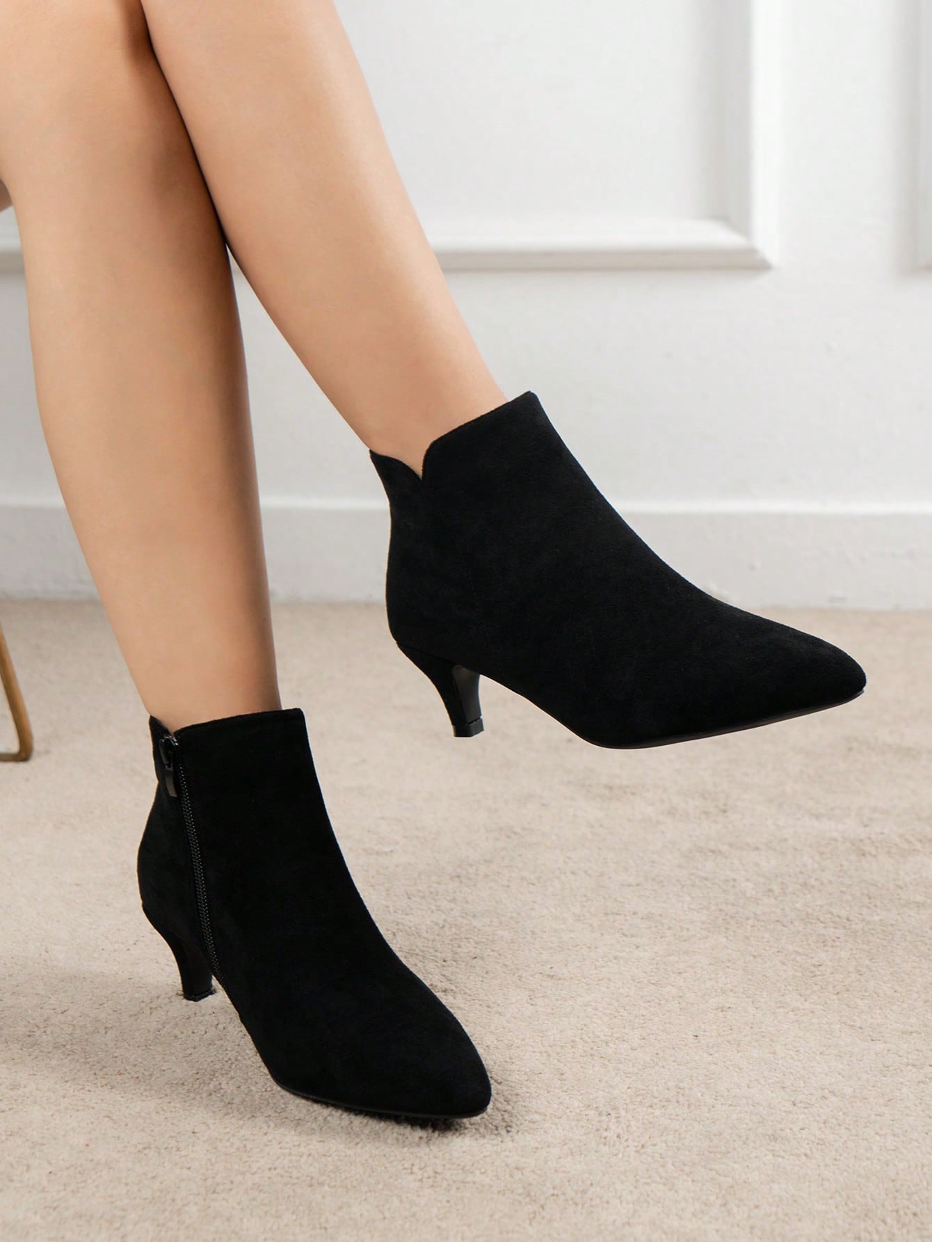 Women's Fashionable Short Boots With Simple Design, Side Zipper, And Thin Heel For Spring And Autumn