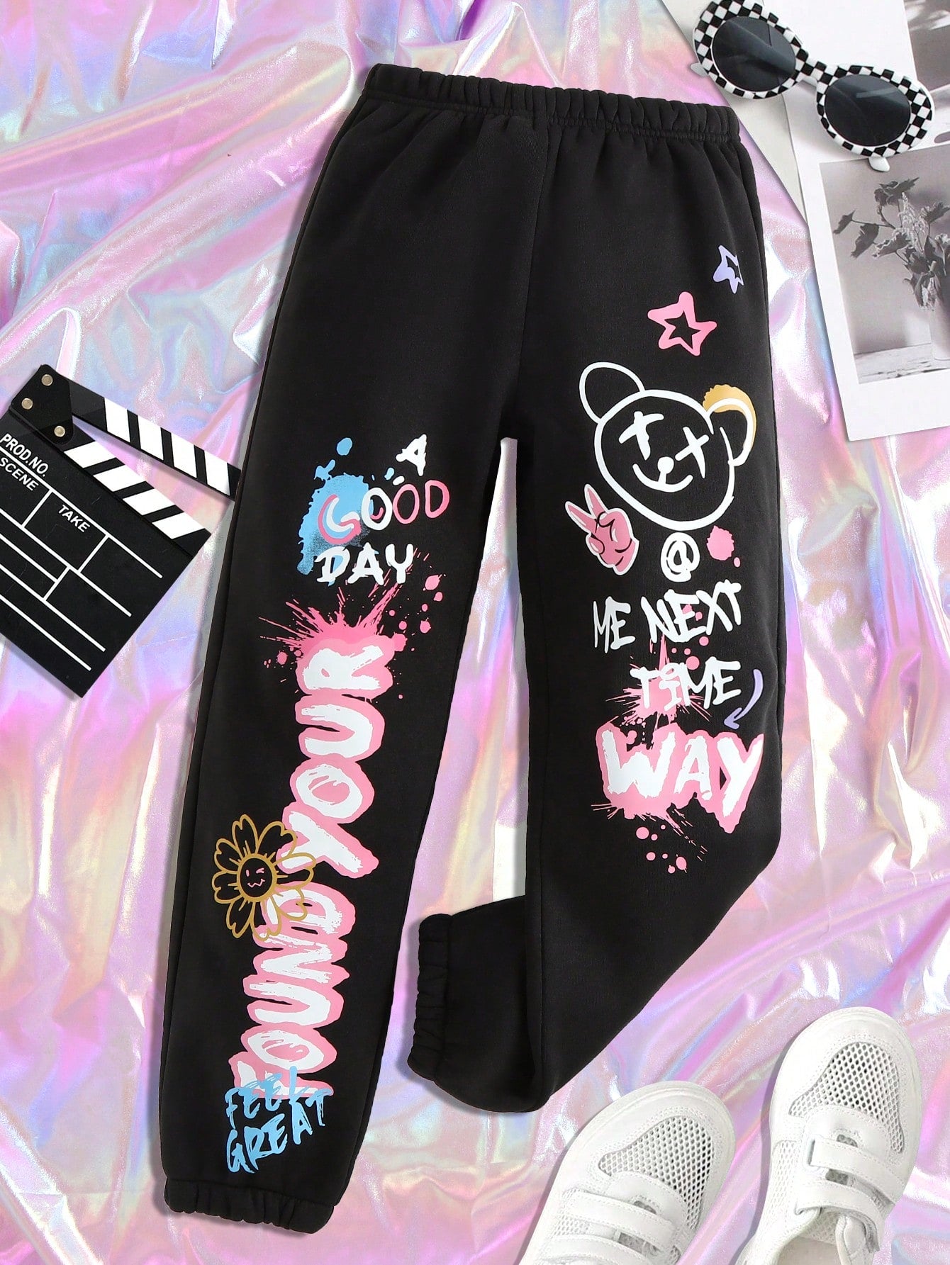 Tween Girl Cartoon & Slogan Graphic Sweatpants