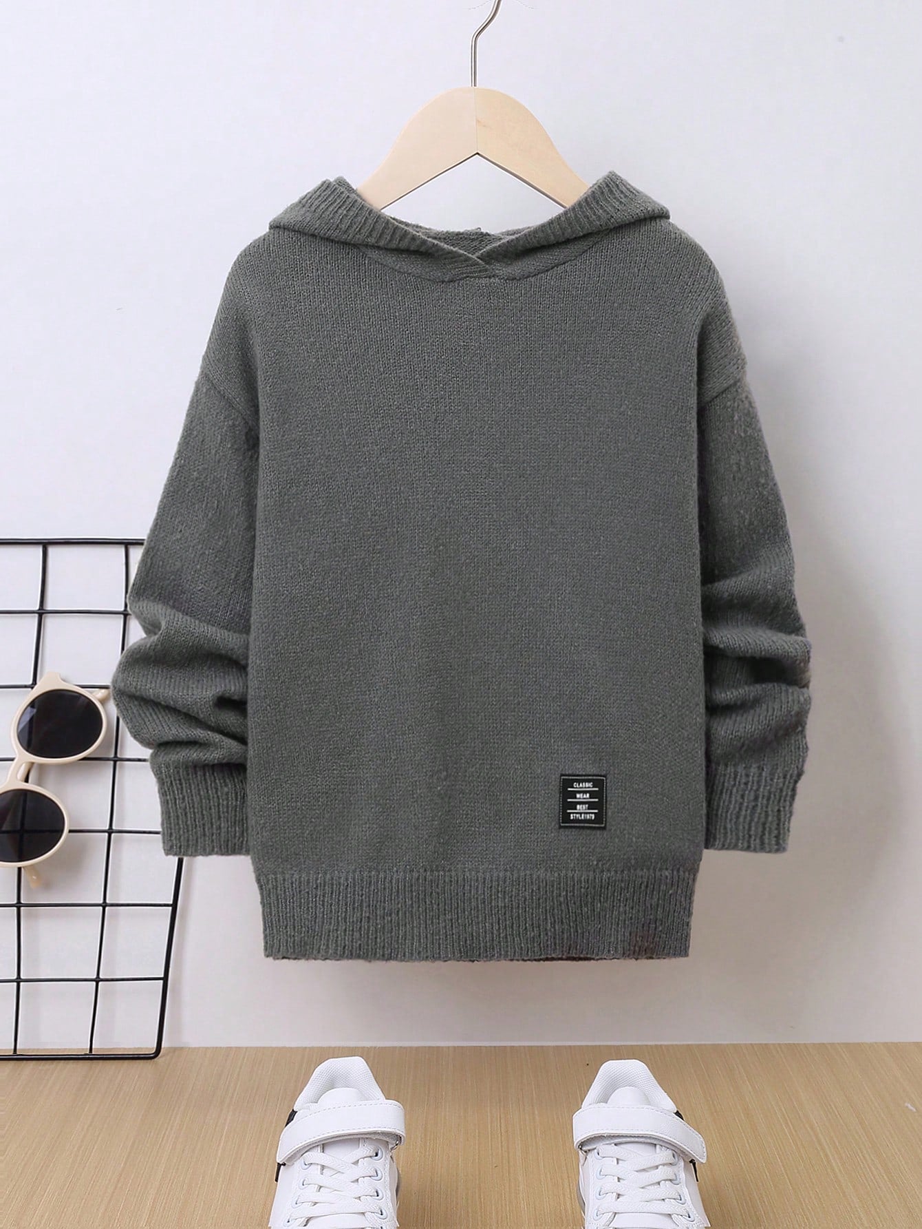 Tween Boy Letter Patched Detail Drop Shoulder Hooded Sweater