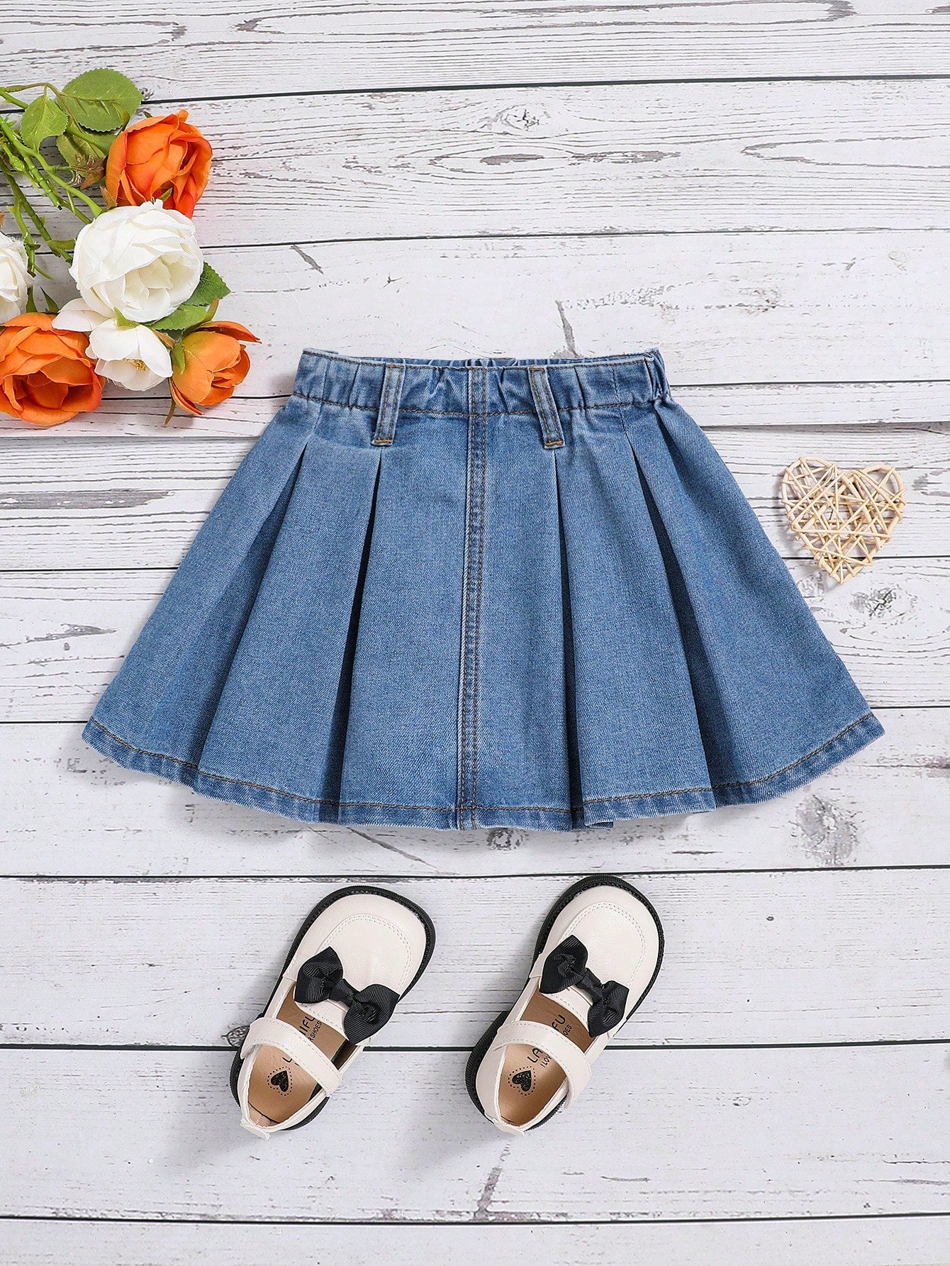 Young Girl Solid Pleated Detail Denim Skirt