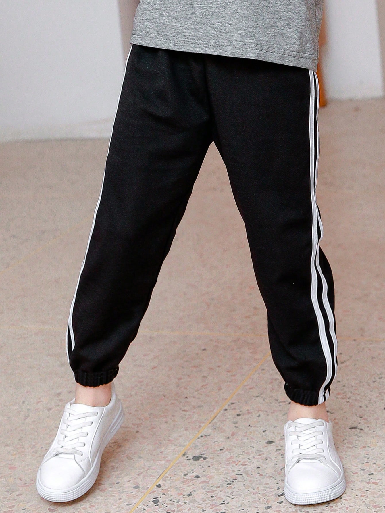 Young Boy Contrast Striped Tape Side Jogger Pants