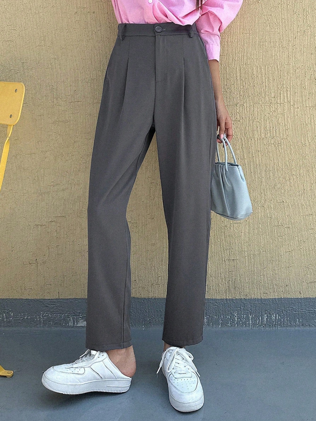 Plicated Detail Cropped Suit Pants