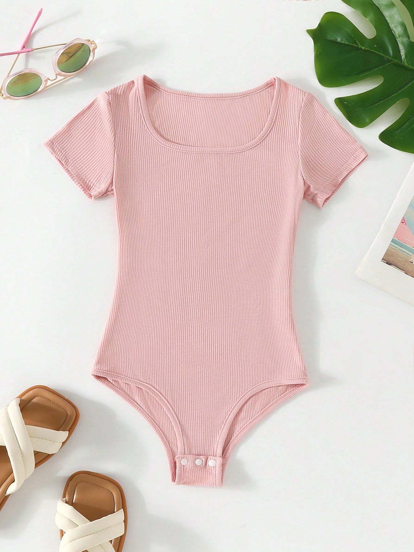 Tween Girl Solid Color Knitted Bodysuit, Cute And Sweet Pink Round Neck Casual Style For Spring And Summer