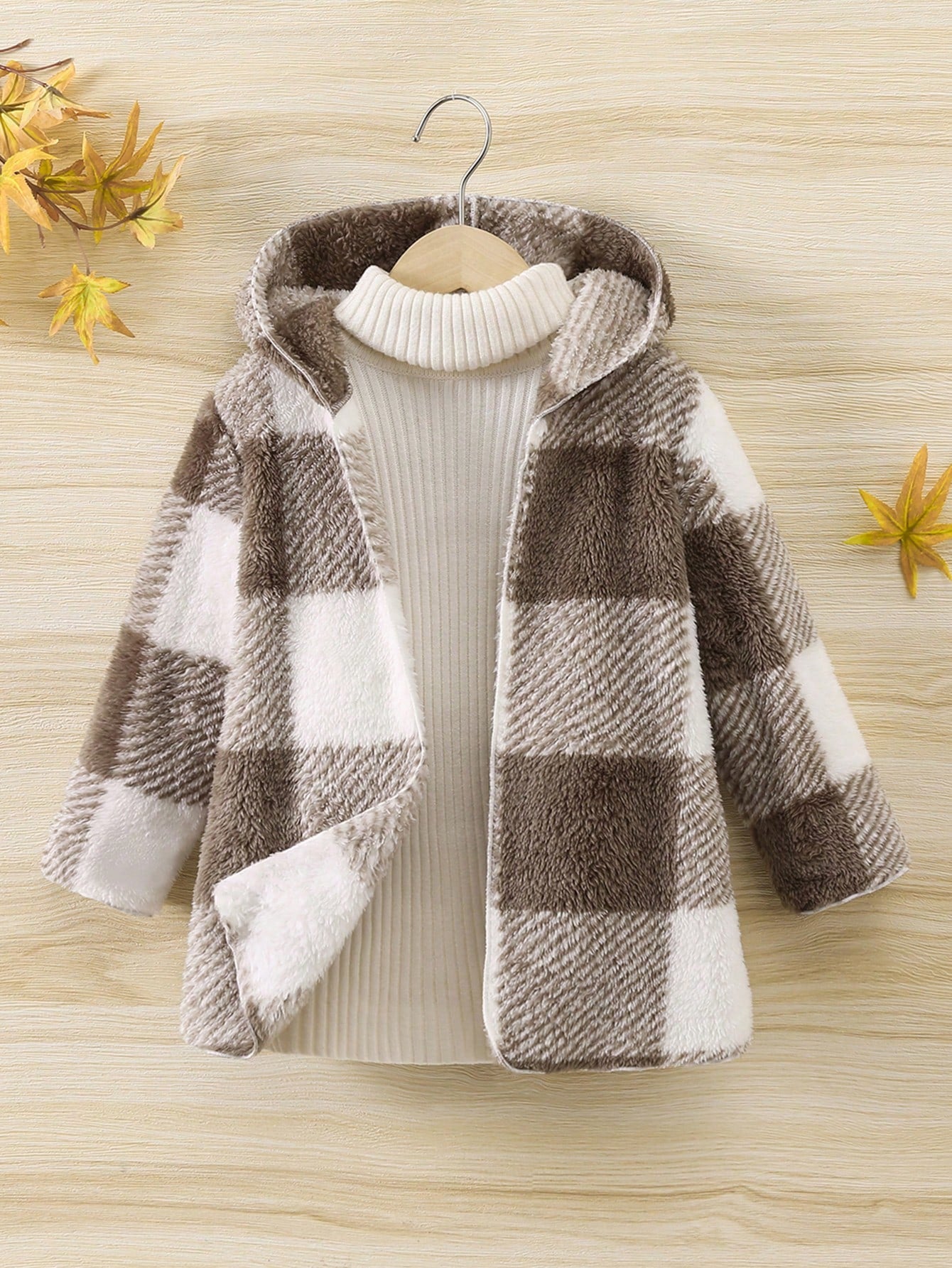 Young Girl Buffalo Plaid Pattern Hooded Teddy Coat Without Sweater