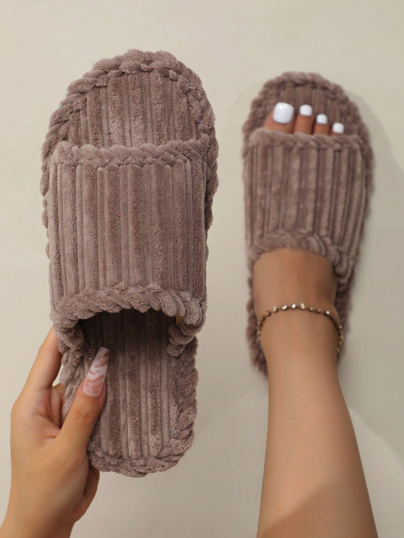 Single Band Bedroom Slippers, Beige Fashionable Solid Color Bedroom Slippers