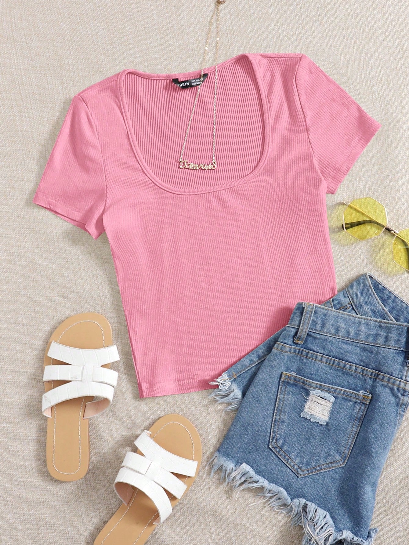 Summer Scoop Neck Solid Pink Tee