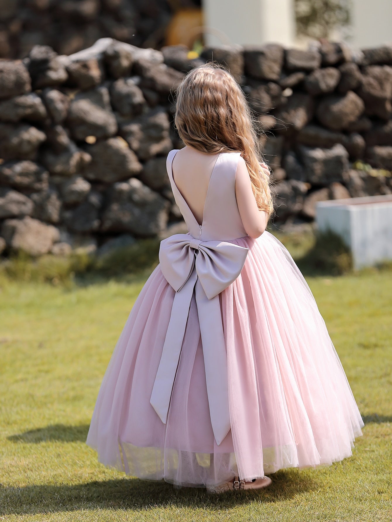 Tween Girl Dress With Big Back Bow Decoration, Light Purple Wedding Flower Girl Tulle Dress, Fluffy Skirt